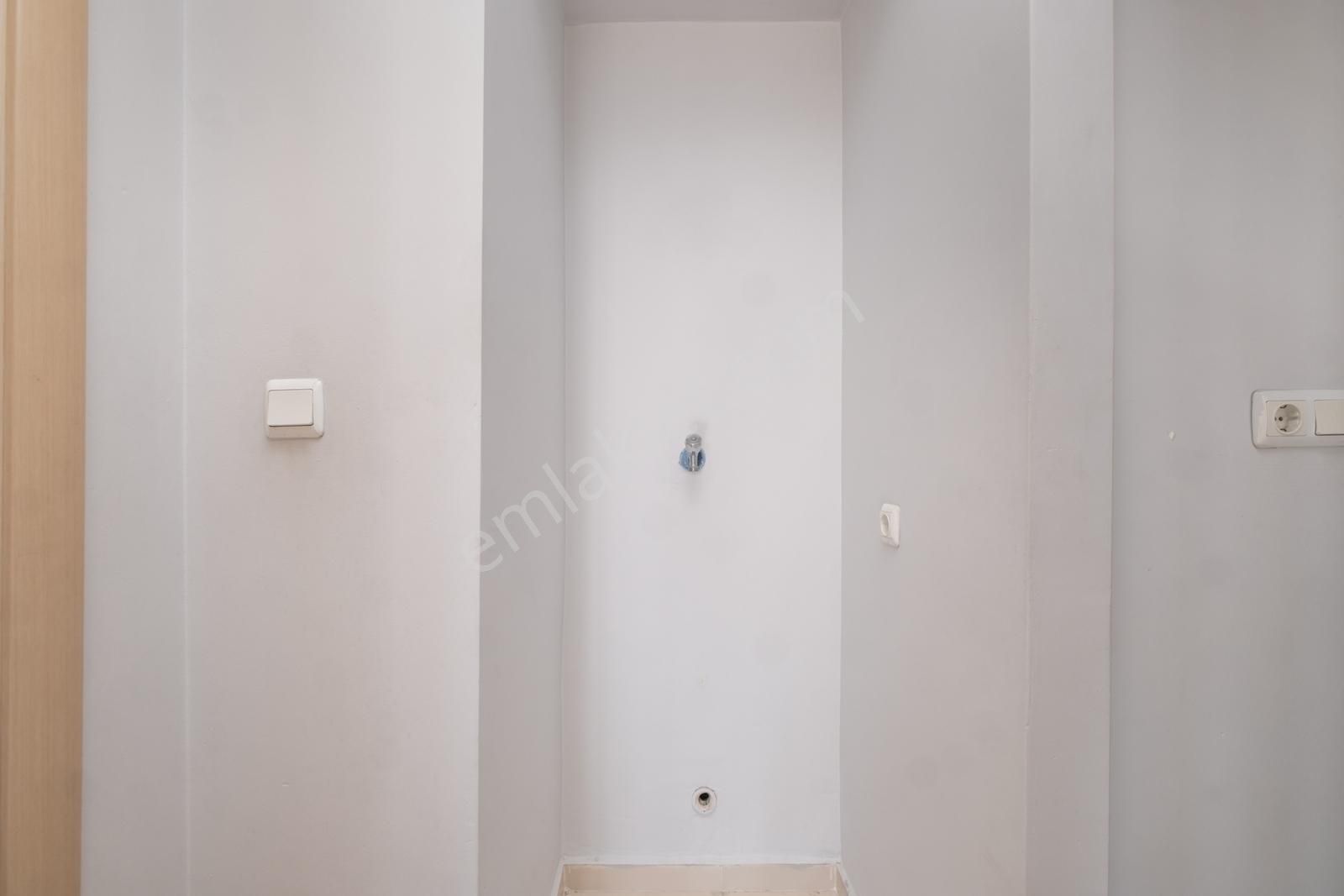 Remax Advantage'dan Balatta Merkezi Konumda Geniş Arakat Boş 3+1 - Görsel 22