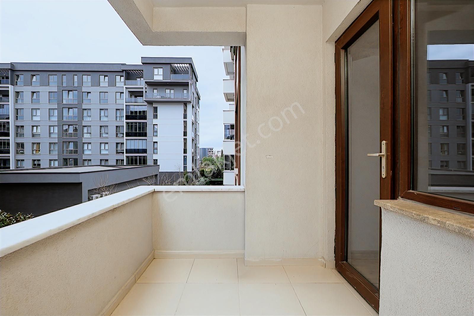 Remax Advantage'dan Balatta Merkezi Konumda Geniş Arakat Boş 3+1 - Görsel 16