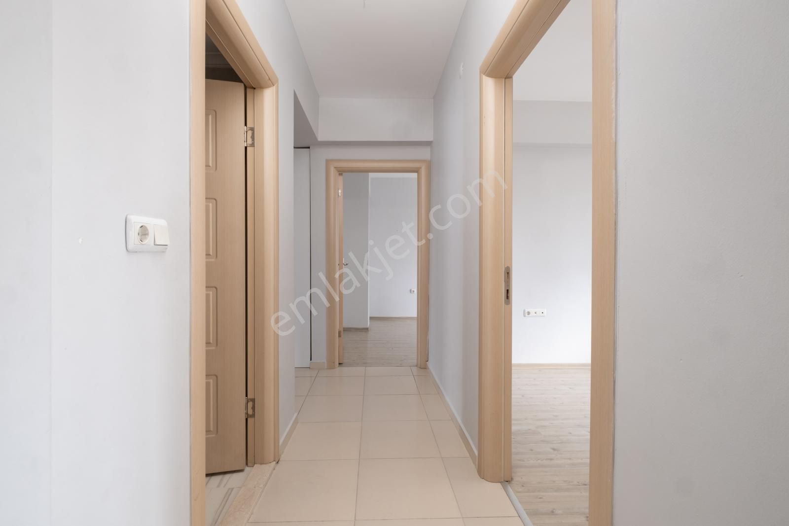 Remax Advantage'dan Balatta Merkezi Konumda Geniş Arakat Boş 3+1 - Görsel 23