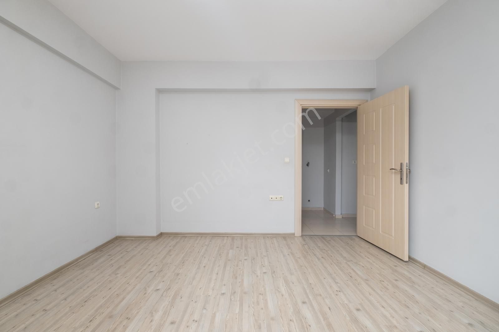 Remax Advantage'dan Balatta Merkezi Konumda Geniş Arakat Boş 3+1 - Görsel 13