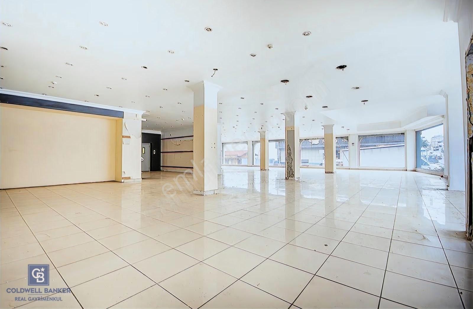 Ümraniye Modoko Yanı 1.100 M² Kiralık Cadde Mağazası - Görsel 15