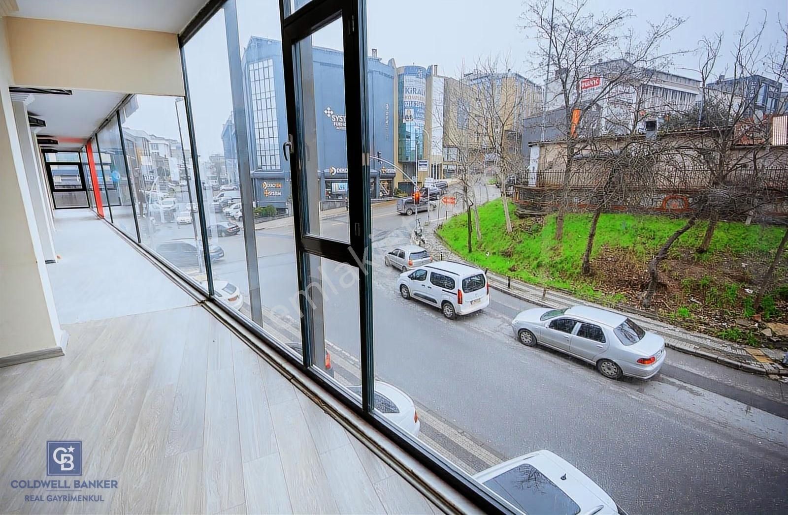 Ümraniye Modoko Yanı 1.100 M² Kiralık Cadde Mağazası - Görsel 6