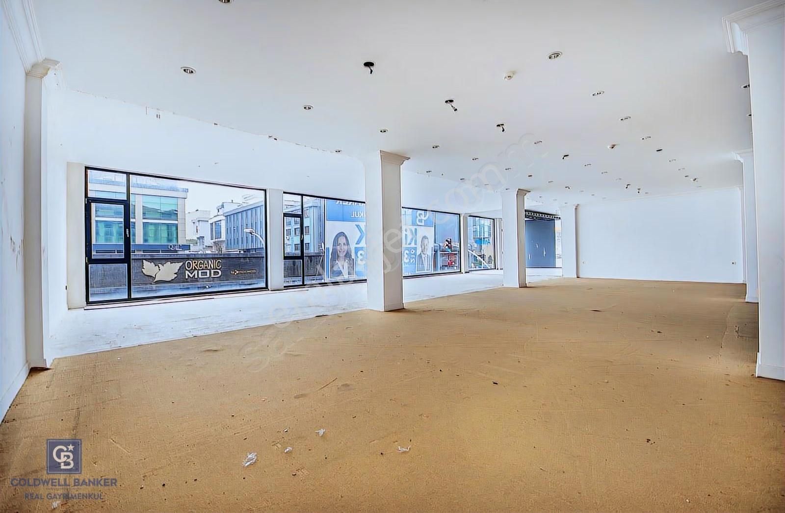 Ümraniye Modoko Yanı 1.100 M² Kiralık Cadde Mağazası - Görsel 13
