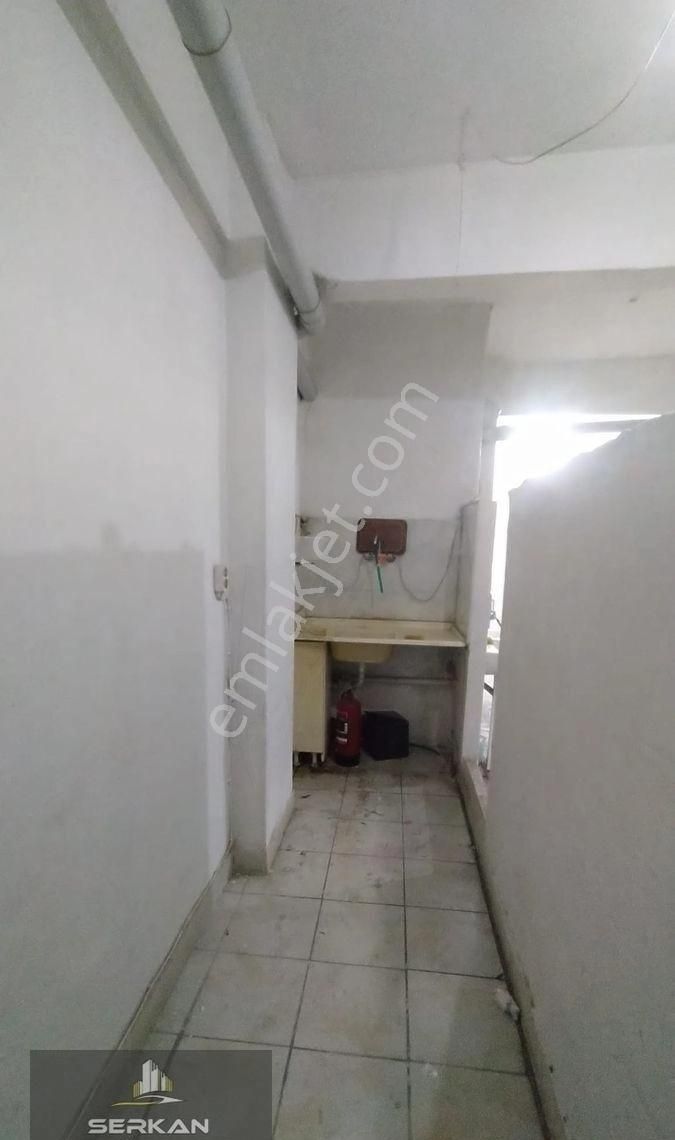 Serkan Gayrimenkulden Bahçelievler Fevziçakmakta Dükkan - Görsel 14