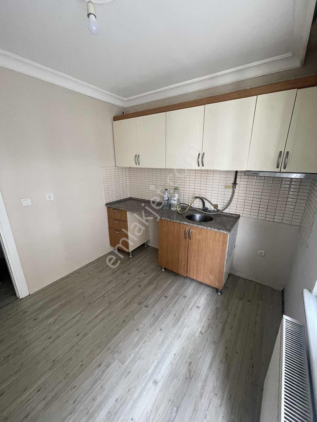 Muhittin Mahallesin De 2+1 Arakat Kiralık Daire - Görsel 9