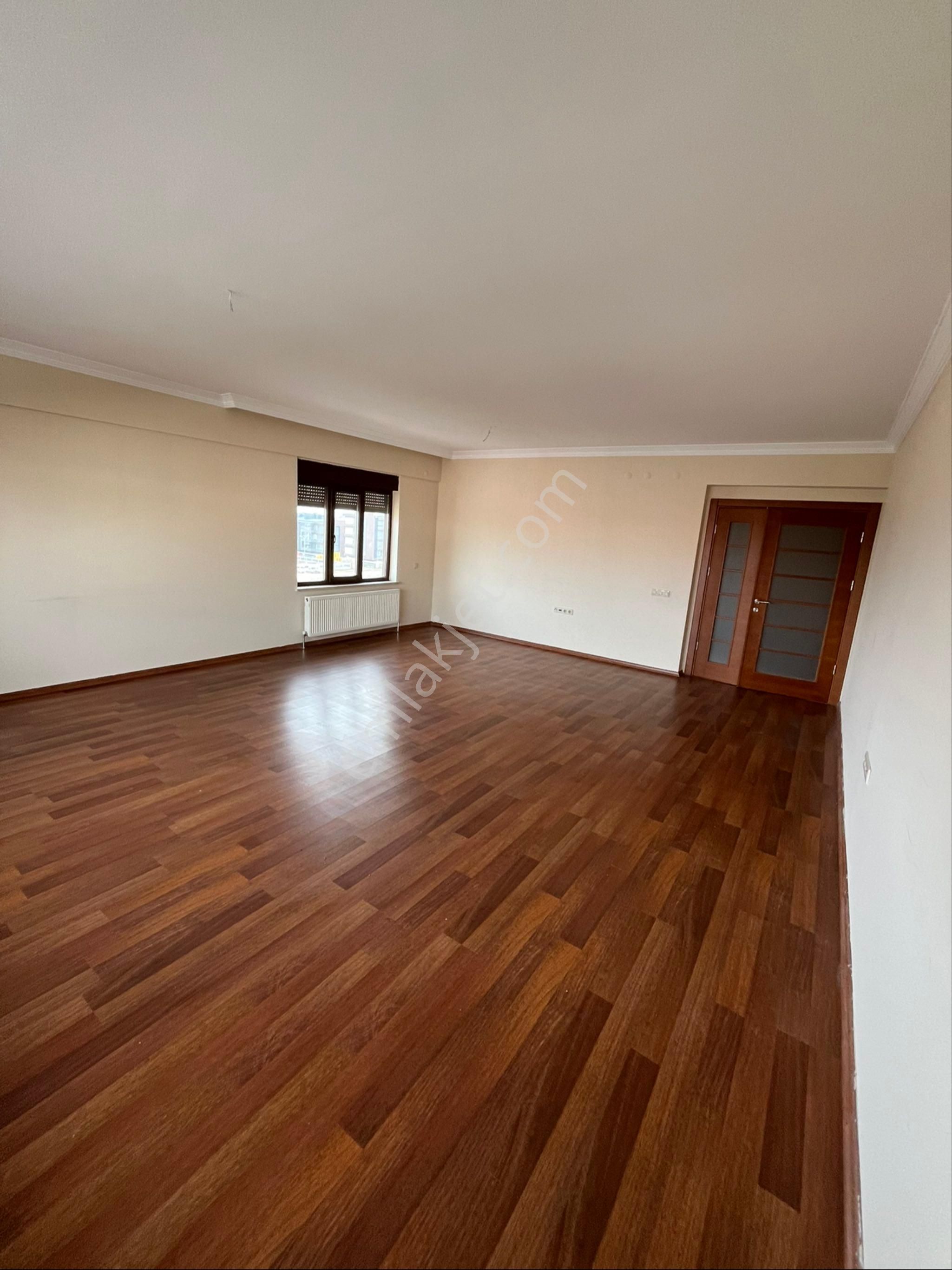 Batıkent Bahçeşehir Koleji Karşısında Havuzlu Sitede Kiralık 4+1 - Görsel 11