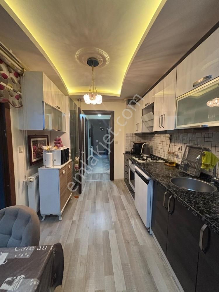 Hürriyet Mah. 120m2 Ebeveyn Banyolu Arakat 3+1 Satılık Daire - Görsel 8