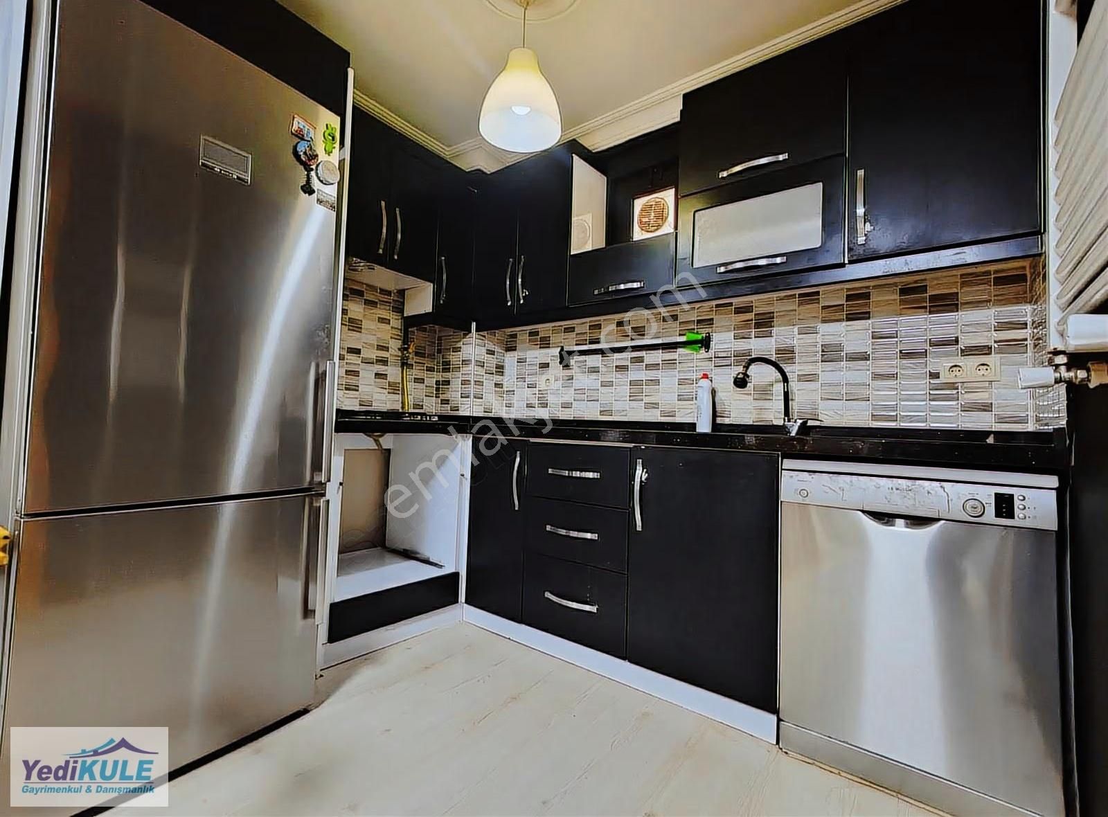 Armağanevler De Metroya 300 Metre Mesafe Ful Eşyalı 2+2 Daire - Görsel 28