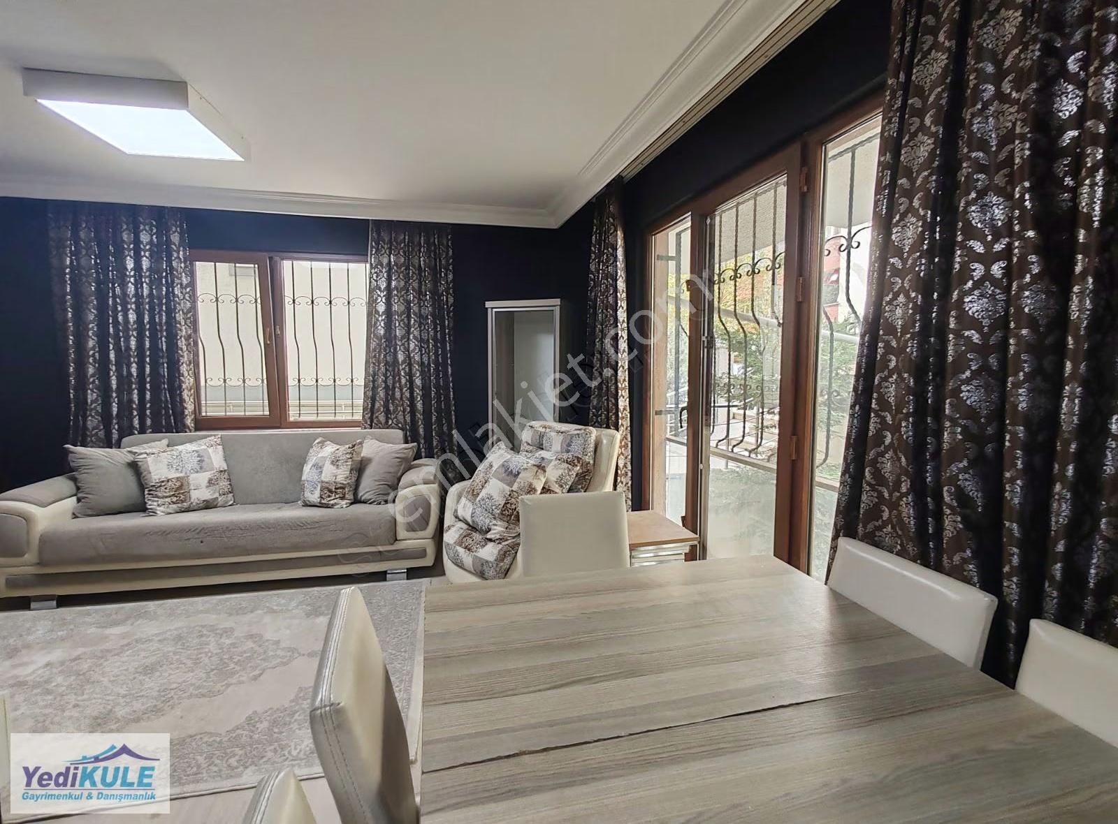 Armağanevler De Metroya 300 Metre Mesafe Ful Eşyalı 2+2 Daire - Görsel 19