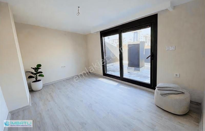 Karşıyaka Bahçelievler De Dubleks Daire - Görsel 18