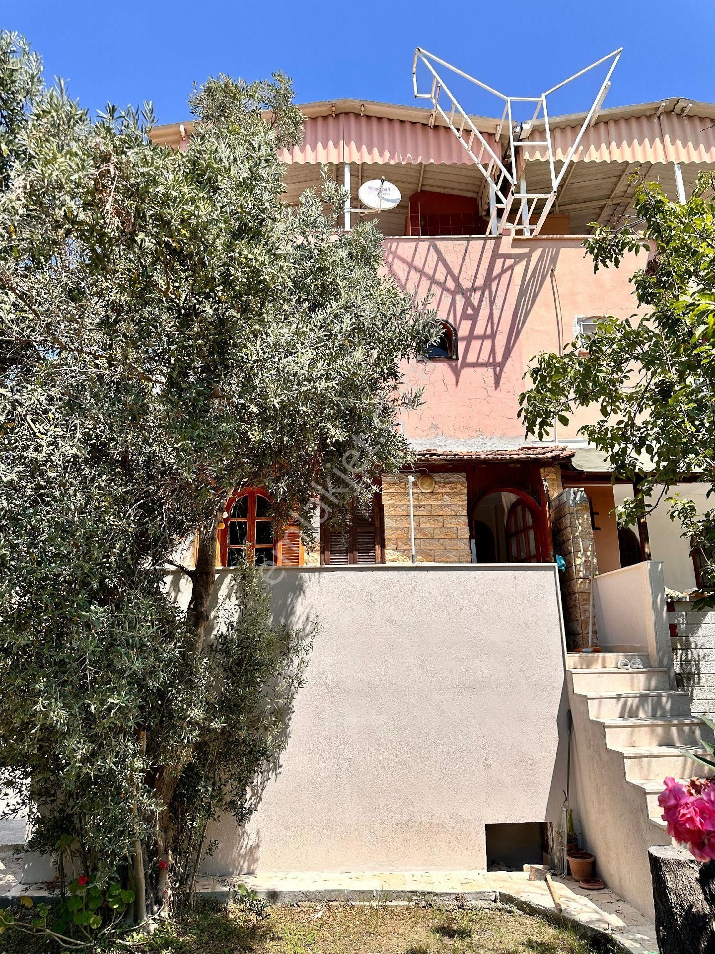 Kuşadası Soğucak Mah .de Tŕıpleks Vılla - Görsel 8