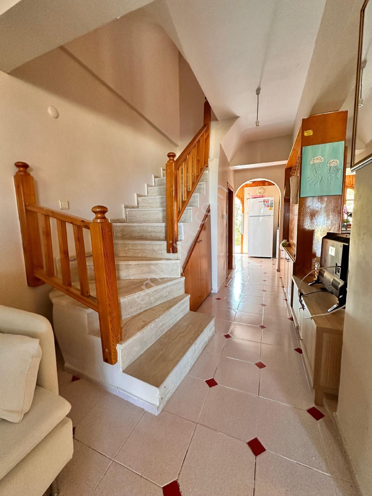 Kuşadası Soğucak Mah .de Tŕıpleks Vılla - Görsel 19