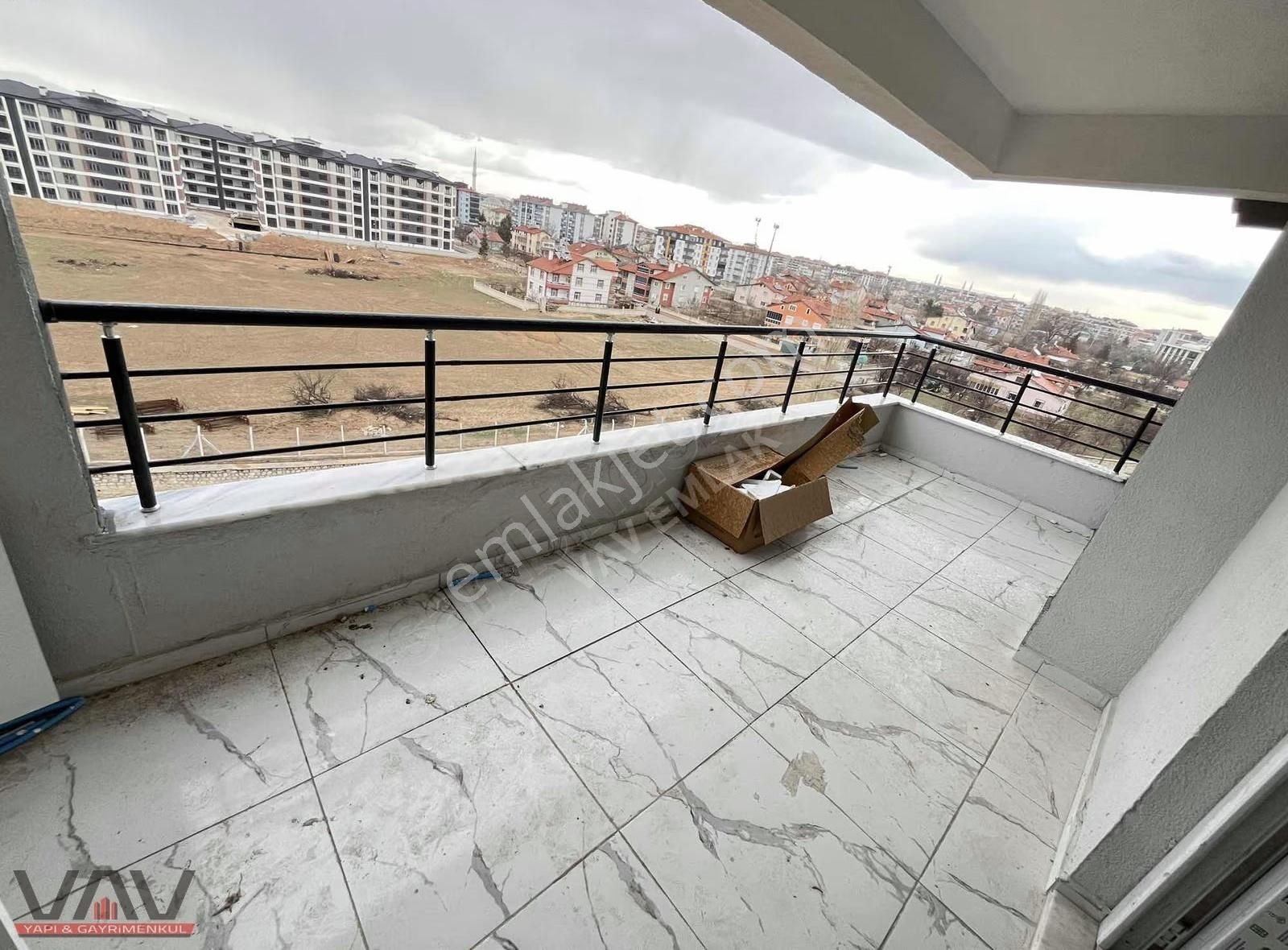 Karaman Yolu Tuna Düğün Salonu Arkası İskanlı Lüks 3+1 Daire! - Görsel 15