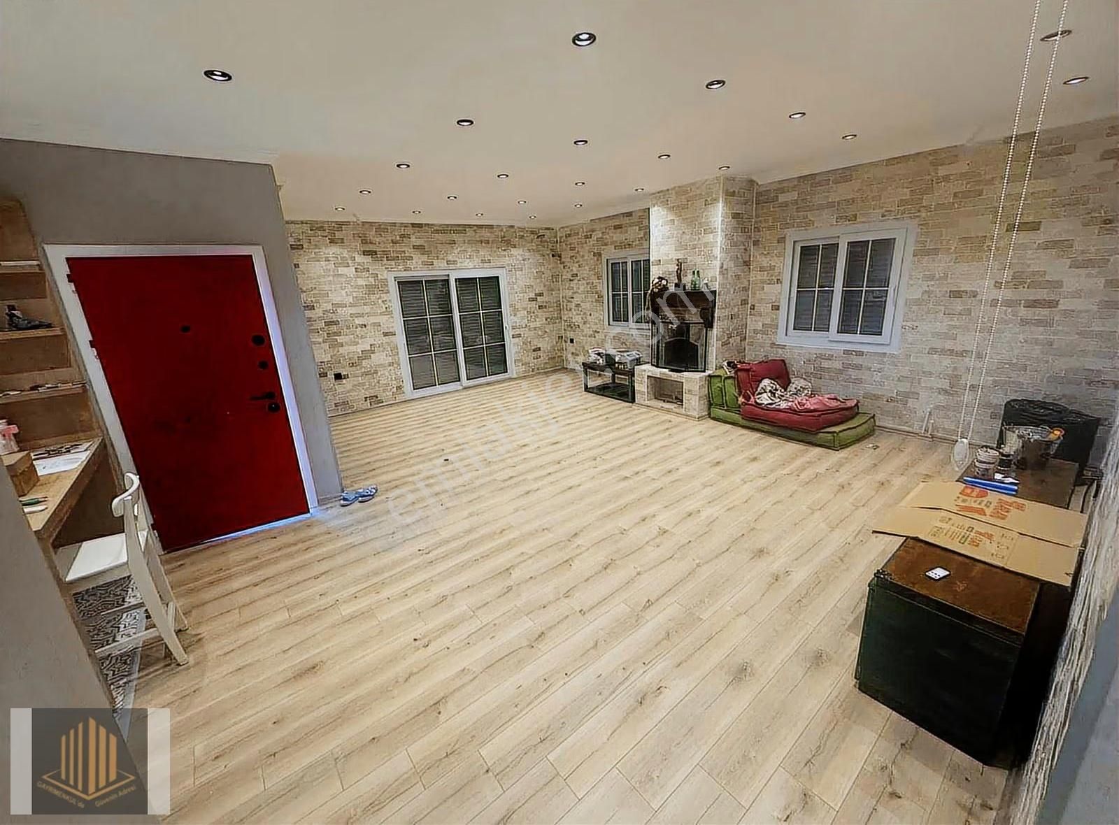 Sessiz-huzurlu Bölgede Bahçeli Müstakil Ev