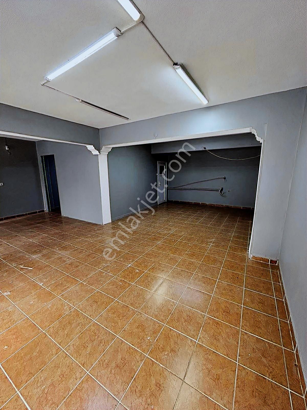 Kiralık 65m2 Mağaza Veya Depo - Görsel 31