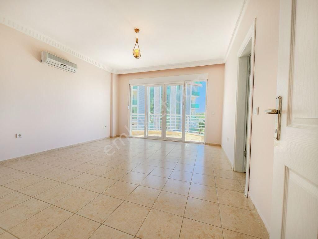 Acıl Satılık Vılla Mustakıl - Görsel 12