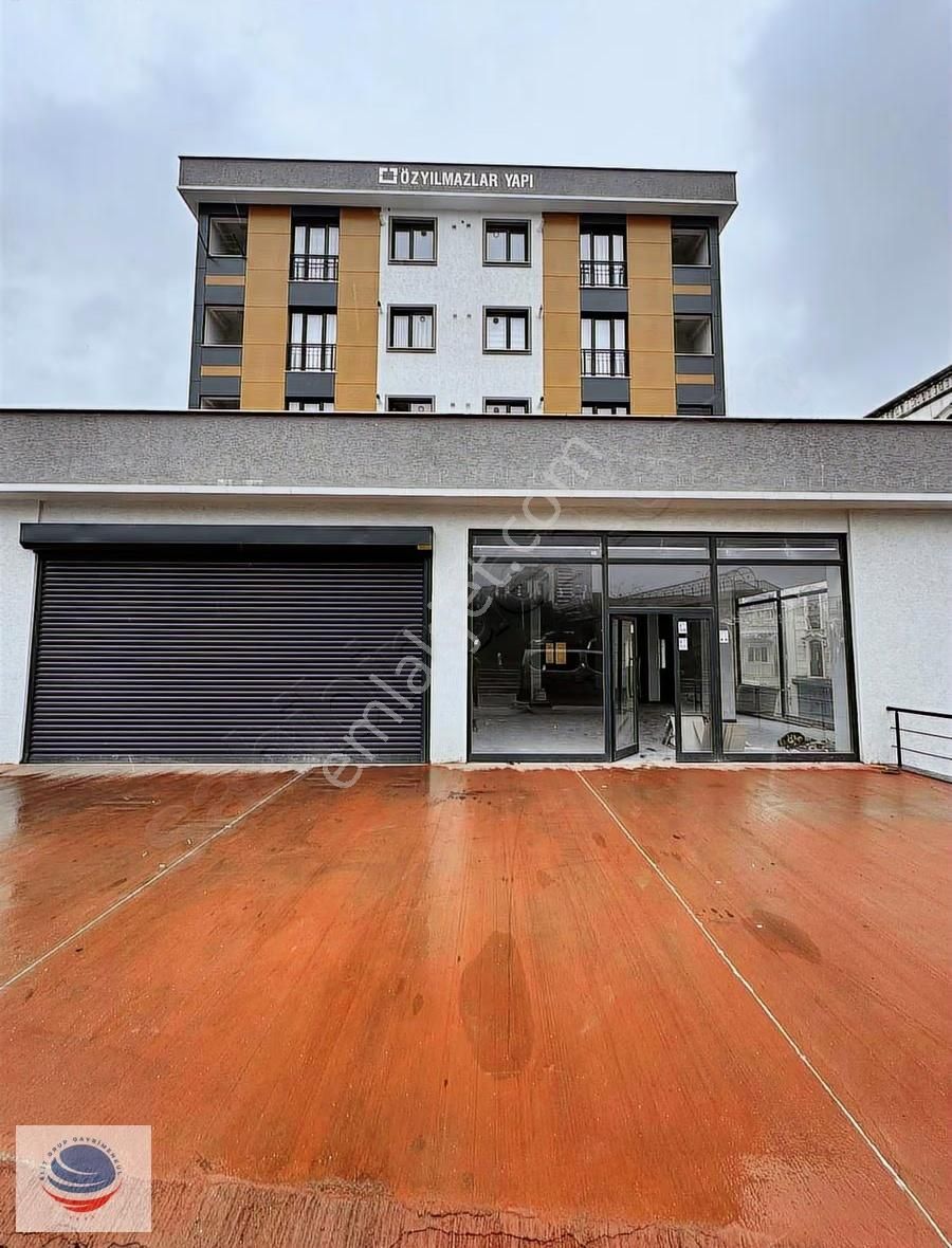 Tabela Değeri Yüksek! Sultanbeyli Yanyol Cepheli Satılık Dükkan