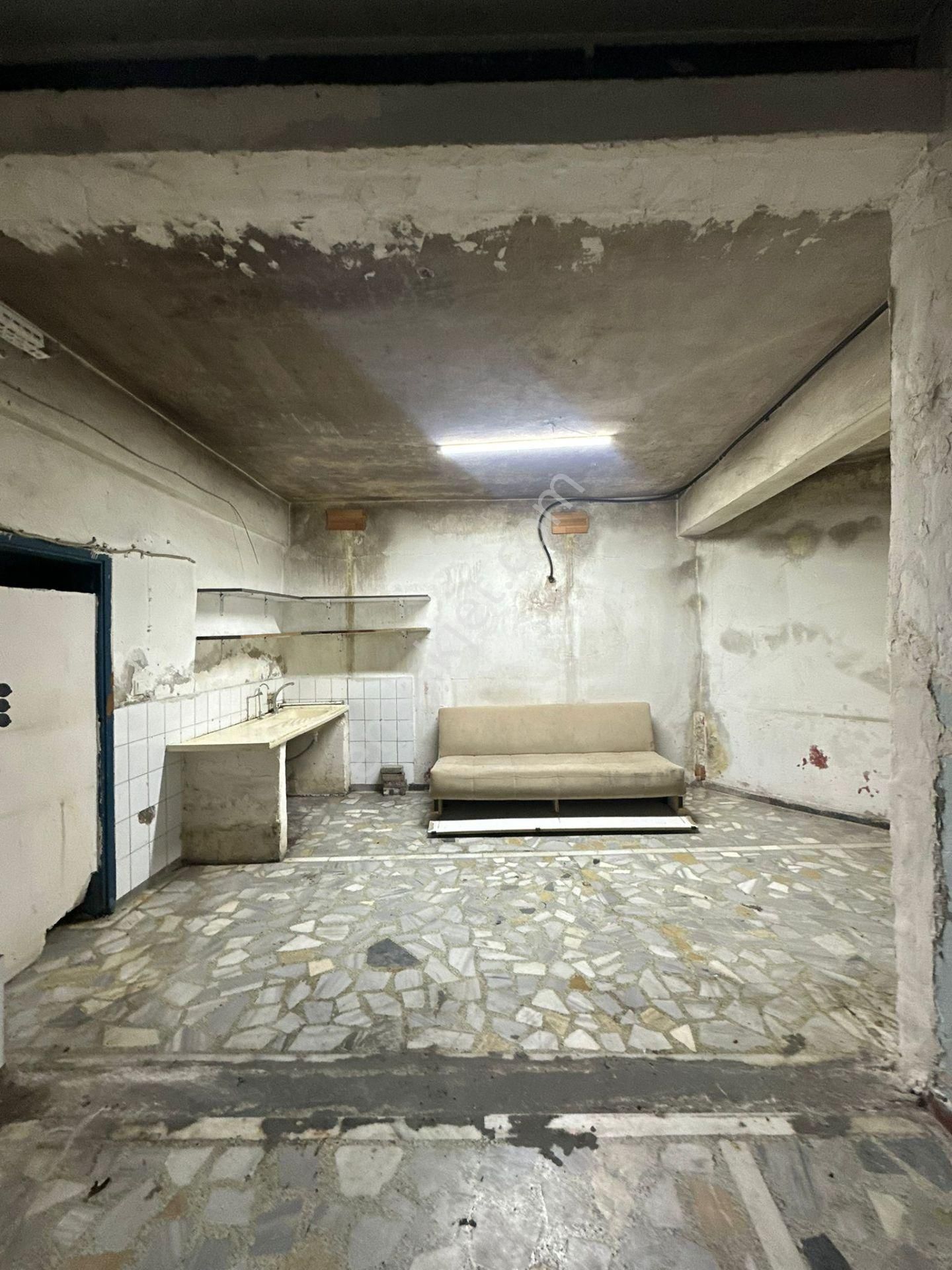 Arı Emlaktan 245 M2 Dükkan - Görsel 17