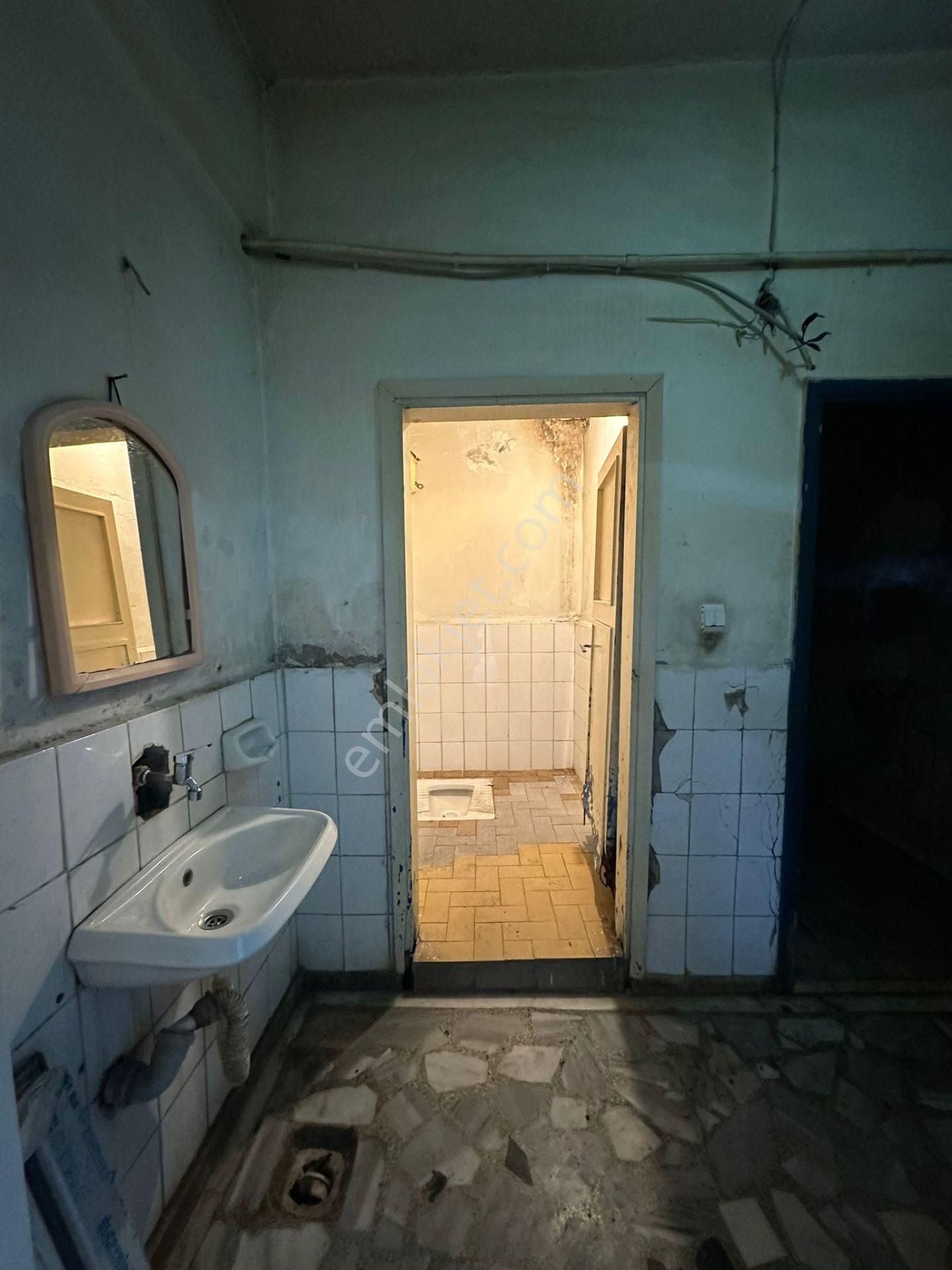 Arı Emlaktan 245 M2 Dükkan - Görsel 5