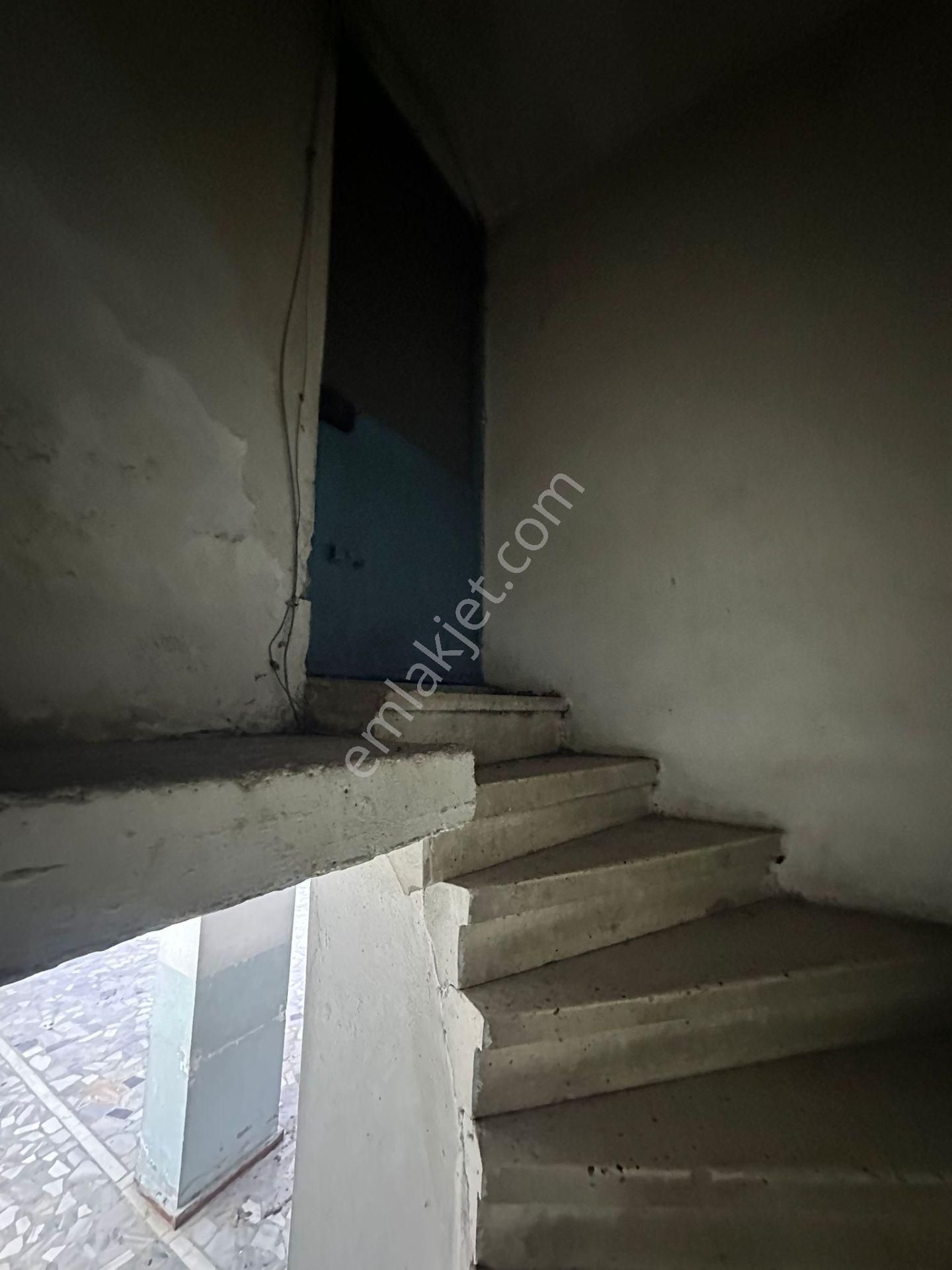 Arı Emlaktan 245 M2 Dükkan - Görsel 19