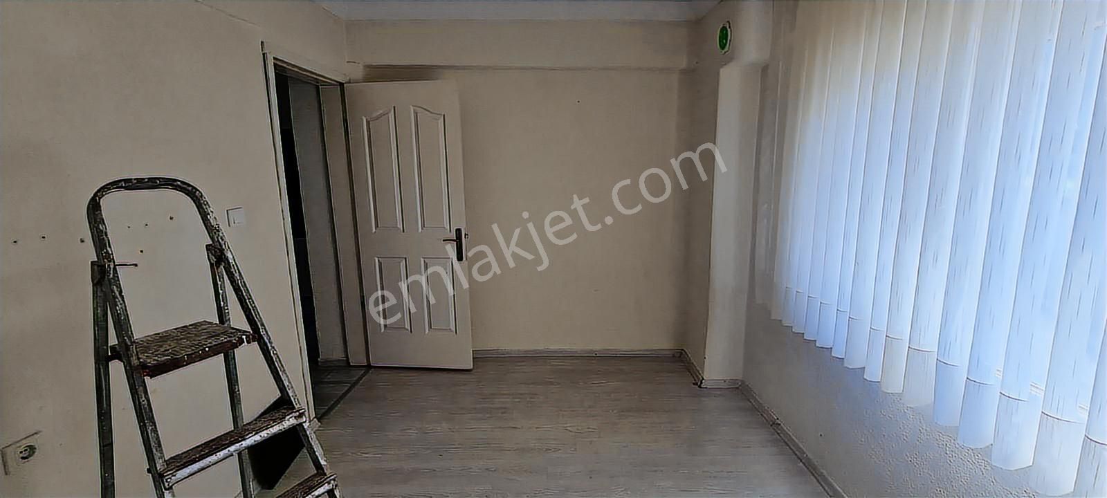 2+1 Arakat Kapalı Mutfak Kiralık Daire - Görsel 8