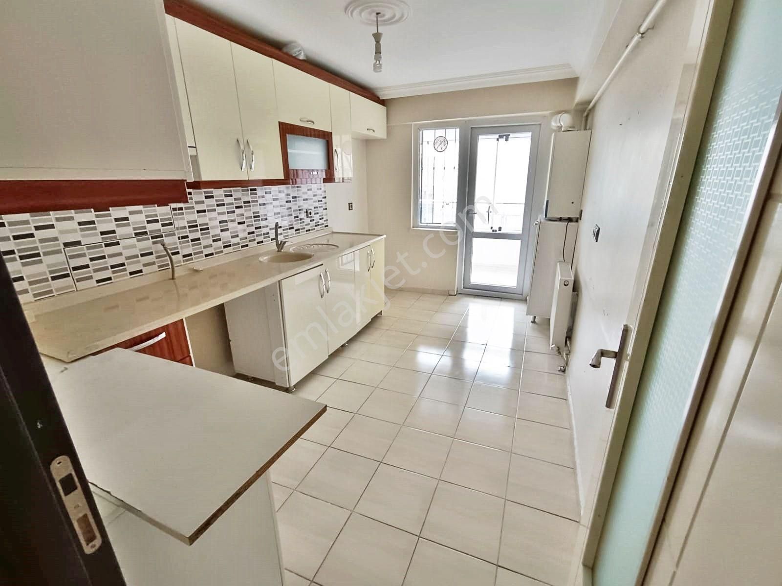 Sincan Pınarbaşı Mhde 3+1 Yüksek Giriş Kat Konumda Yapılı Ebeveyn Banyolu Daire - Görsel 3