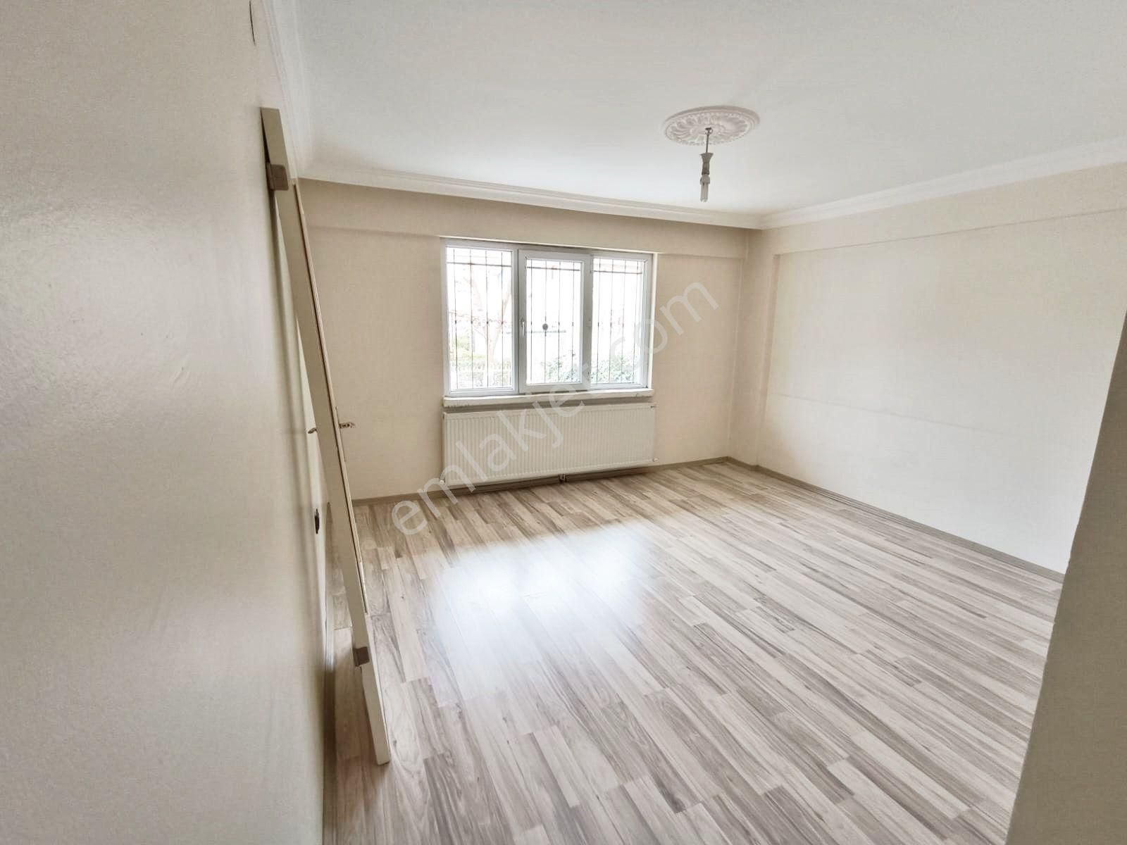 Sincan Pınarbaşı Mhde 3+1 Yüksek Giriş Kat Konumda Yapılı Ebeveyn Banyolu Daire - Görsel 8