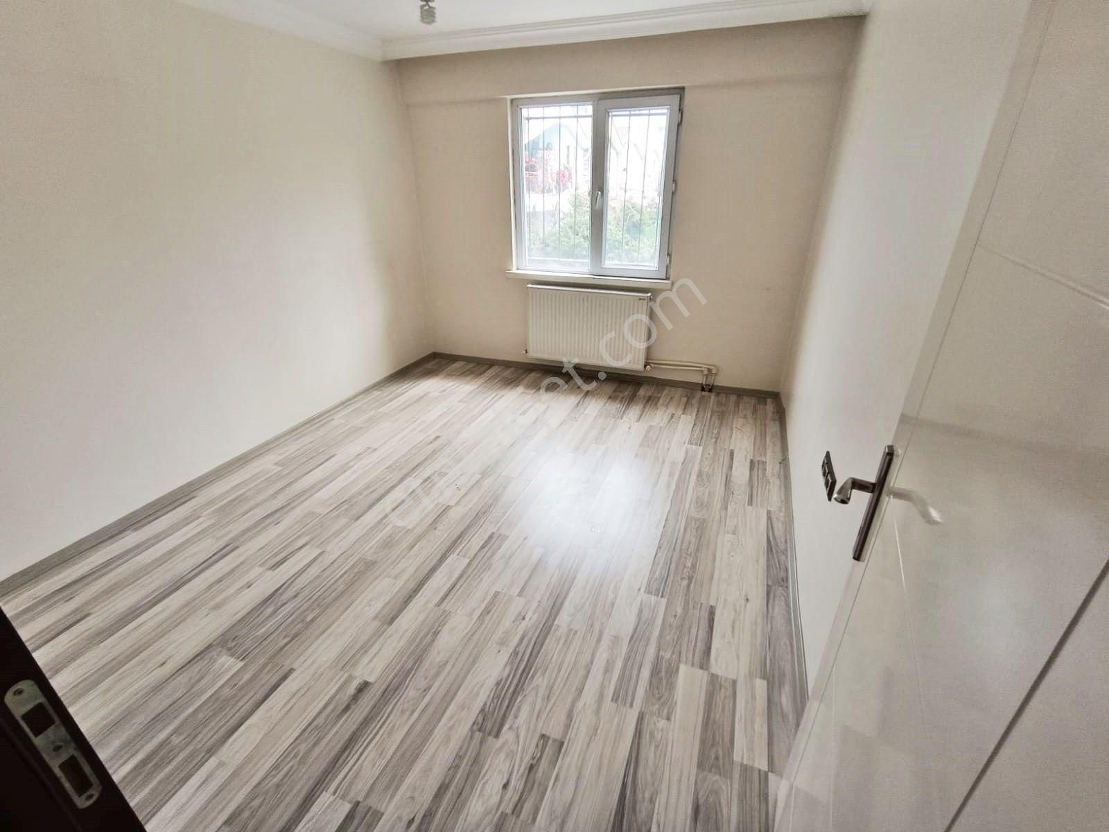 Sincan Pınarbaşı Mhde 3+1 Yüksek Giriş Kat Konumda Yapılı Ebeveyn Banyolu Daire - Görsel 17