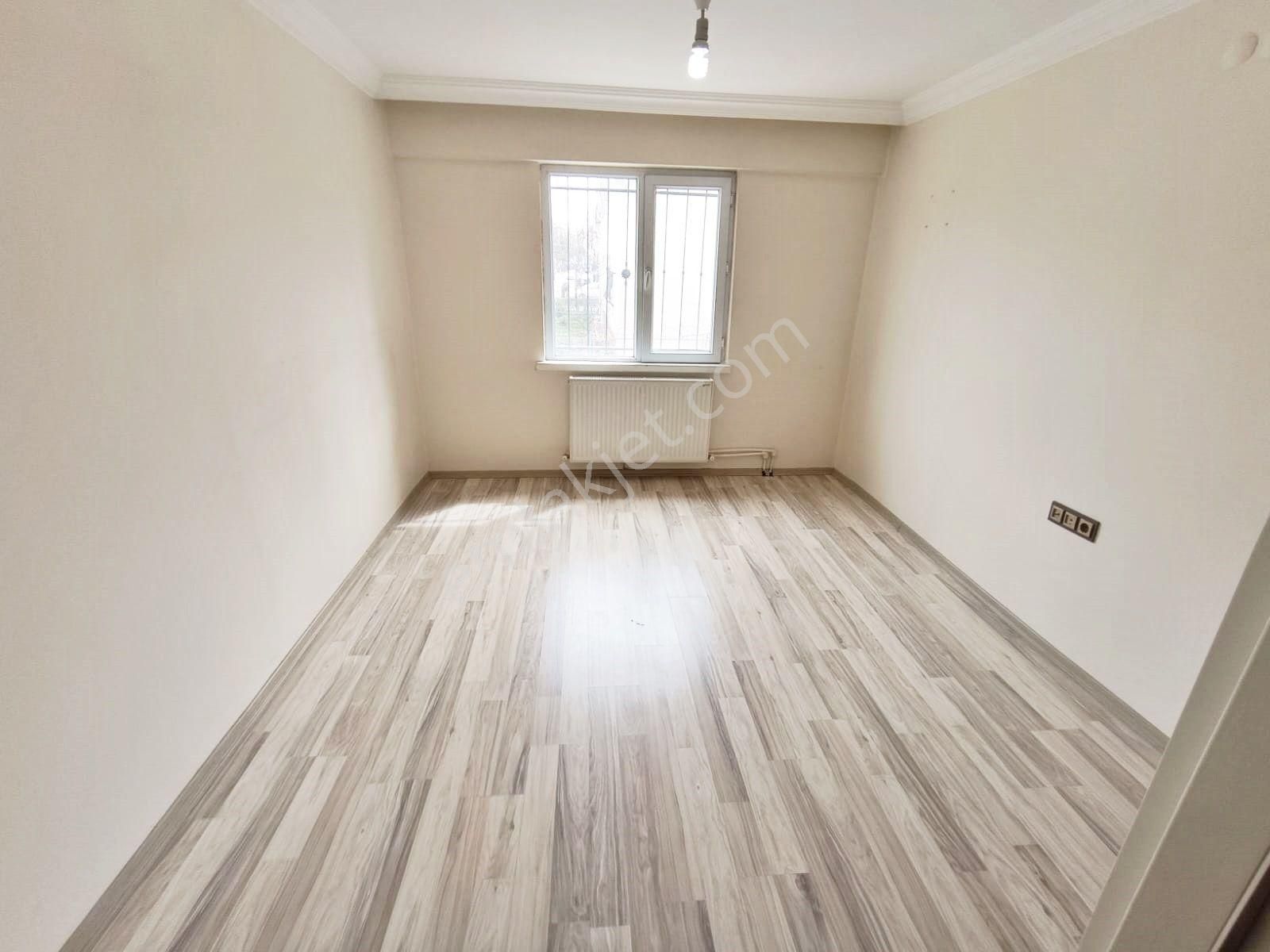 Sincan Pınarbaşı Mhde 3+1 Yüksek Giriş Kat Konumda Yapılı Ebeveyn Banyolu Daire - Görsel 19