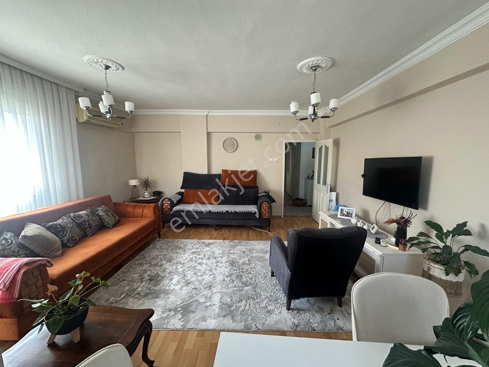Eserkent Meydan Da Köşe Konumda Satılık 3+1 Daire - Görsel 15