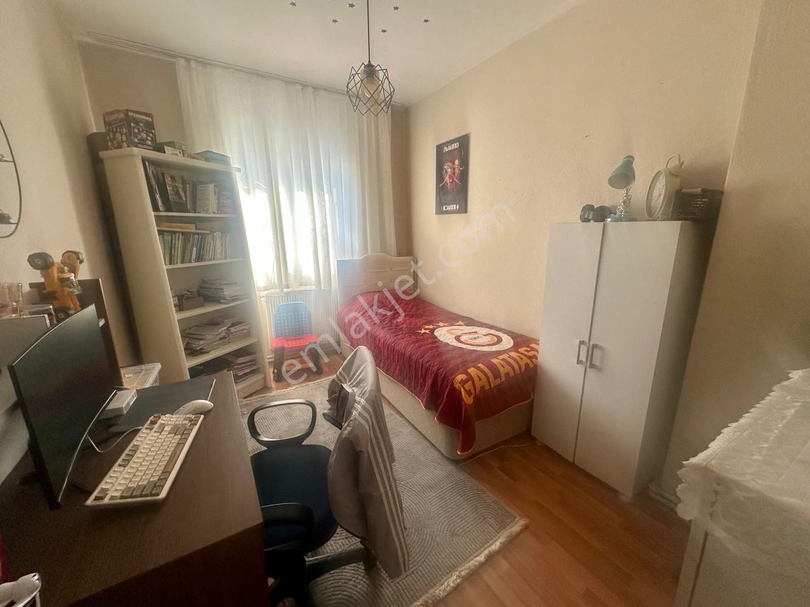 Eserkent Meydan Da Köşe Konumda Satılık 3+1 Daire - Görsel 7
