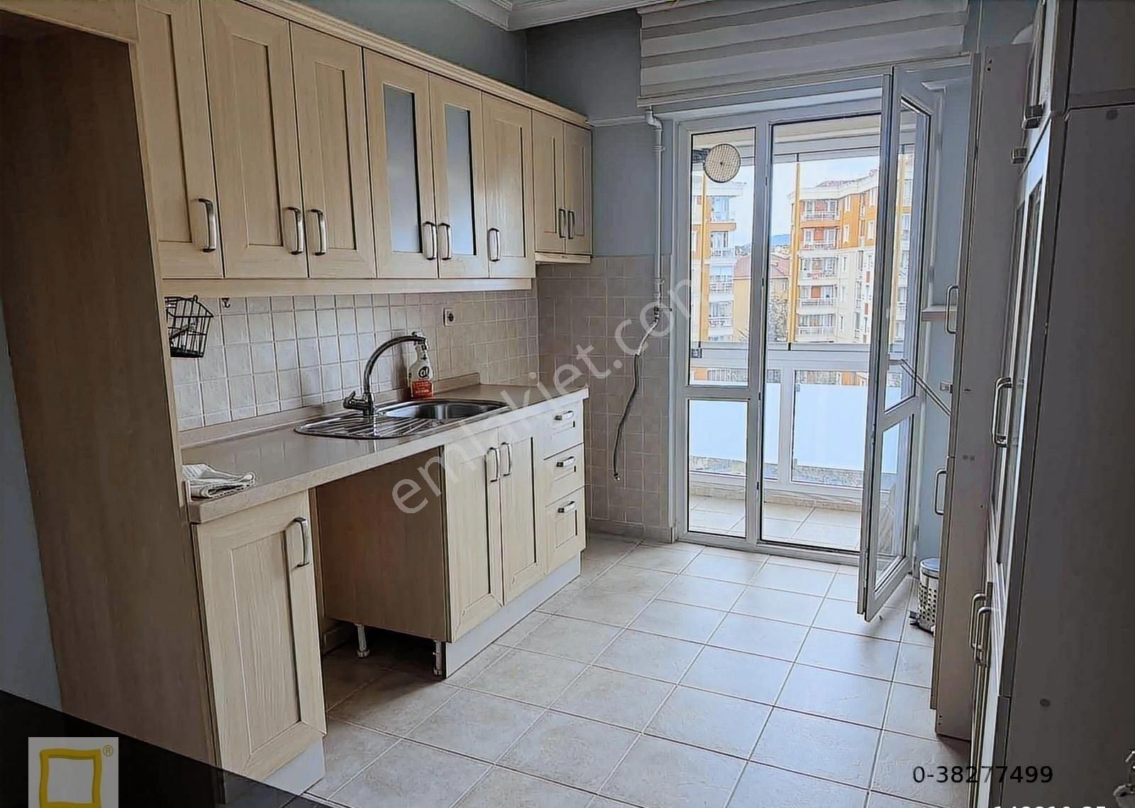 Dumankaya Çekmeköy Evlerinde 132 M2 3+1 Kiralık Daire - Görsel 17