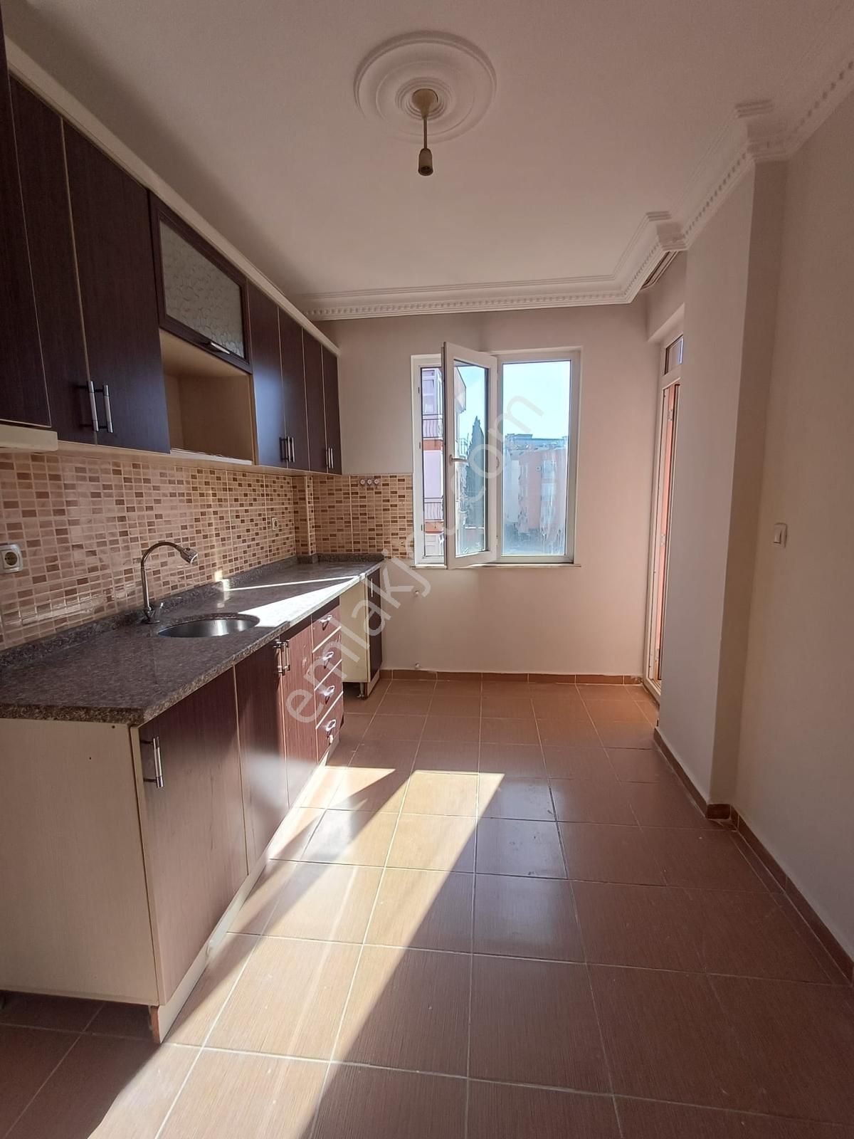 Kiralık Daire 3+1 Ara Kat Etiler Muratpaşa Antalya - Görsel 3