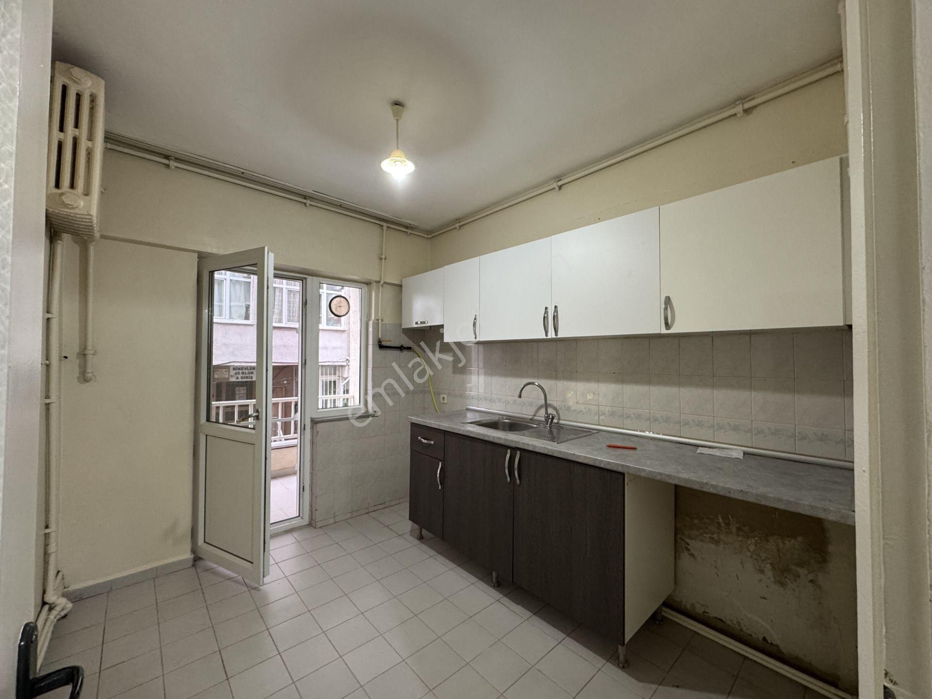 Karadolap Binevler 100m², 2+1 Balkonlu Çift Cephe Arakat Kiralık - Görsel 8