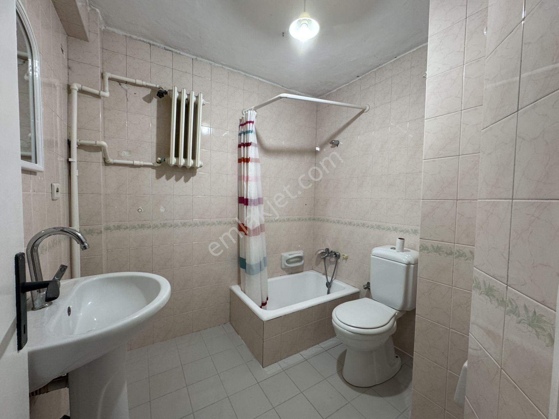 Karadolap Binevler 100m², 2+1 Balkonlu Çift Cephe Arakat Kiralık - Görsel 22