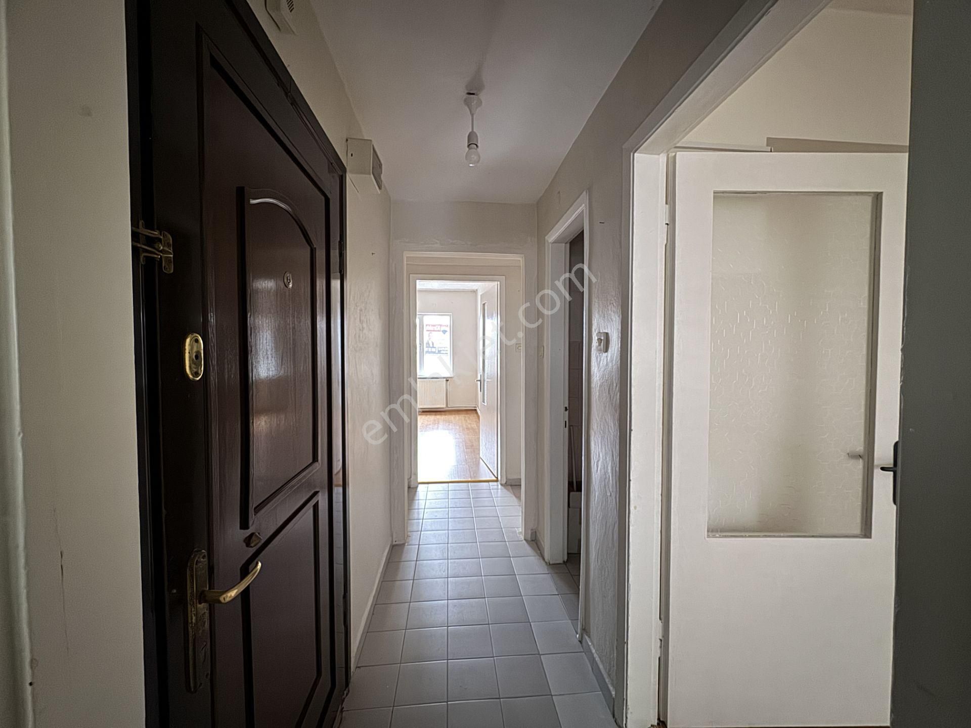 Karadolap Binevler 100m², 2+1 Balkonlu Çift Cephe Arakat Kiralık - Görsel 6
