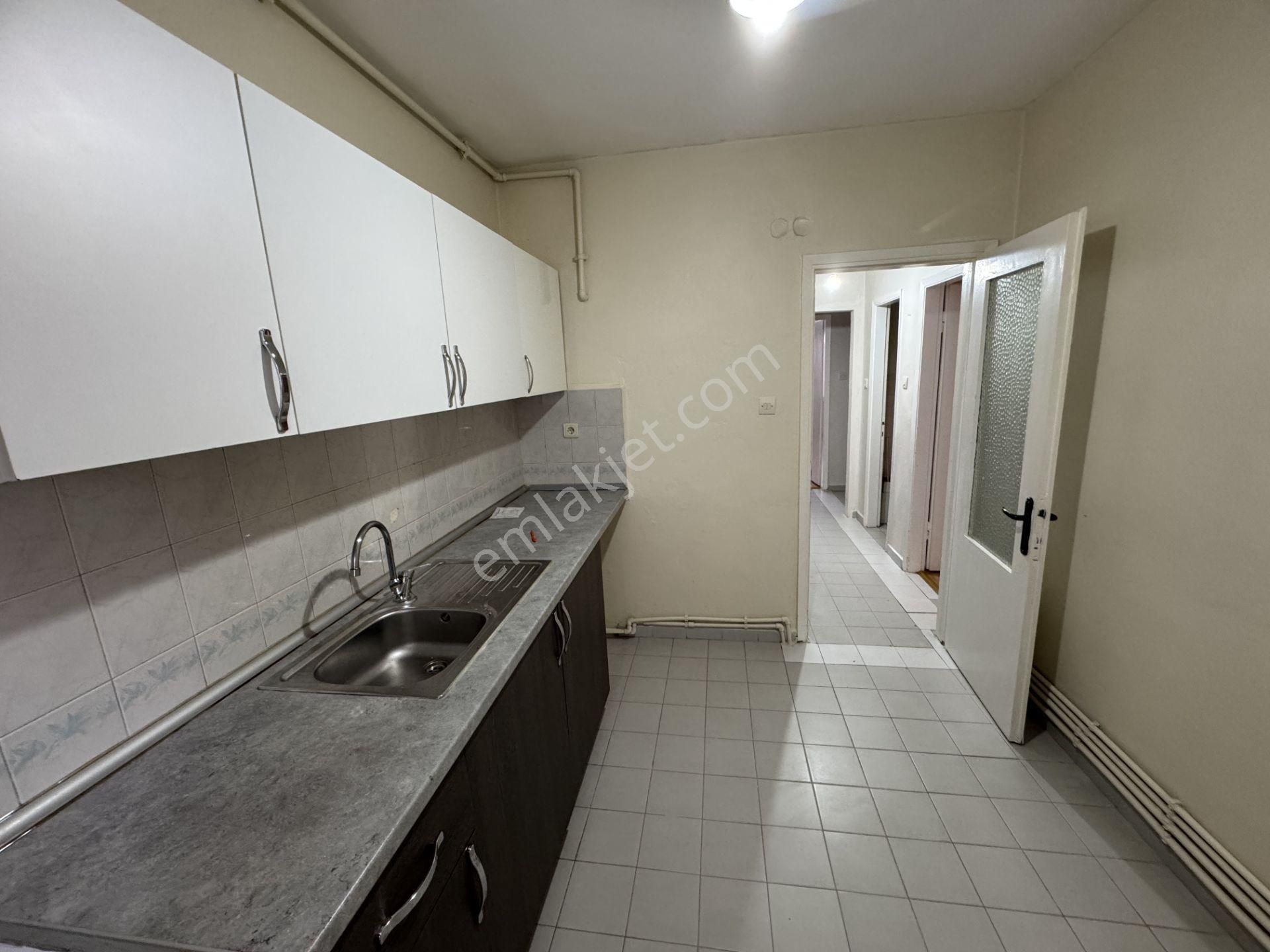 Karadolap Binevler 100m², 2+1 Balkonlu Çift Cephe Arakat Kiralık - Görsel 10
