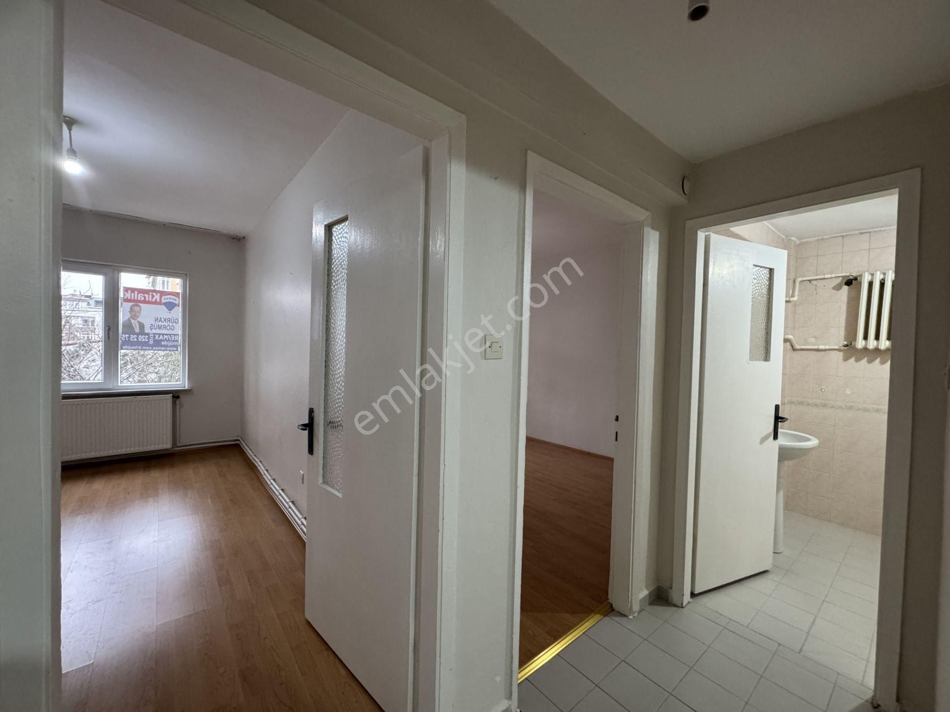 Karadolap Binevler 100m², 2+1 Balkonlu Çift Cephe Arakat Kiralık - Görsel 21
