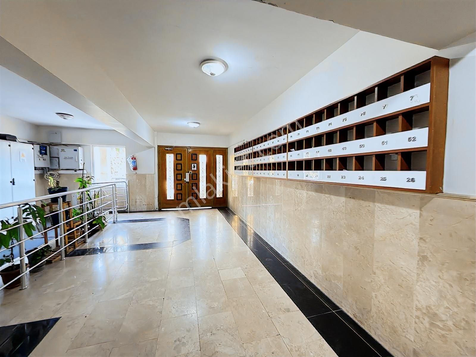 Sefaköy İnönü Mah. Home Art Sitesi'nde, Boş 3+1 Satılık Daire - Görsel 2