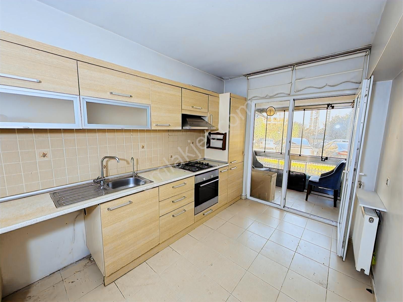 Sefaköy İnönü Mah. Home Art Sitesi'nde, Boş 3+1 Satılık Daire - Görsel 6