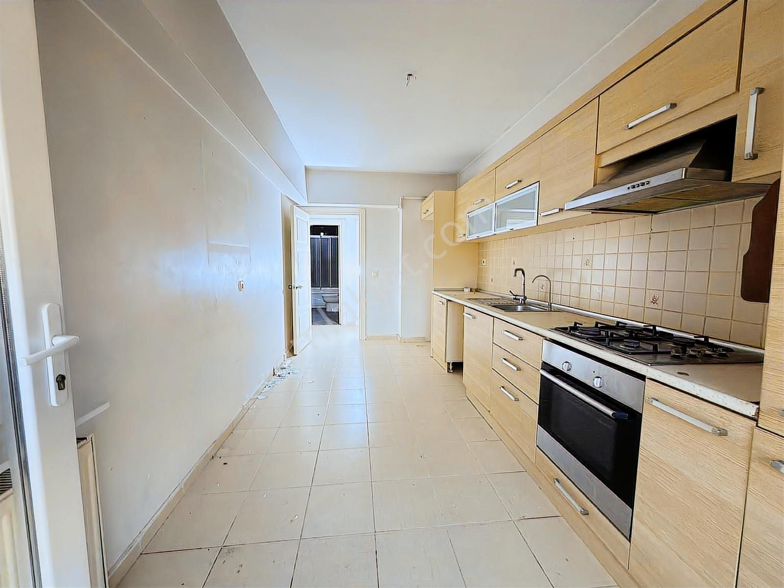 Sefaköy İnönü Mah. Home Art Sitesi'nde, Boş 3+1 Satılık Daire - Görsel 17