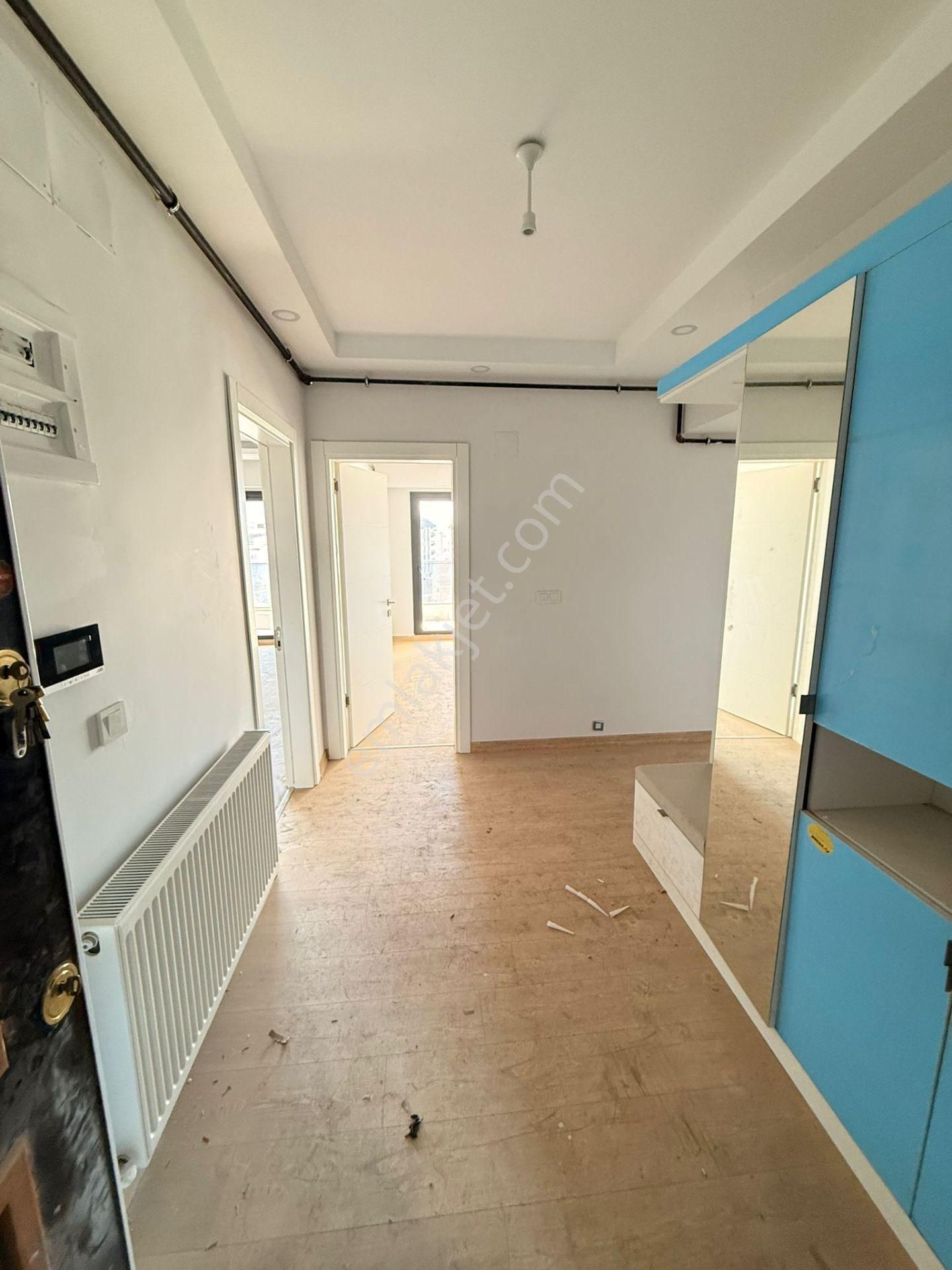 Manisa Alaşehir Alper Gayrimenkulden Kurtuluş Mah. Deniz Park Evleri 3+1 165m2 - Görsel 4