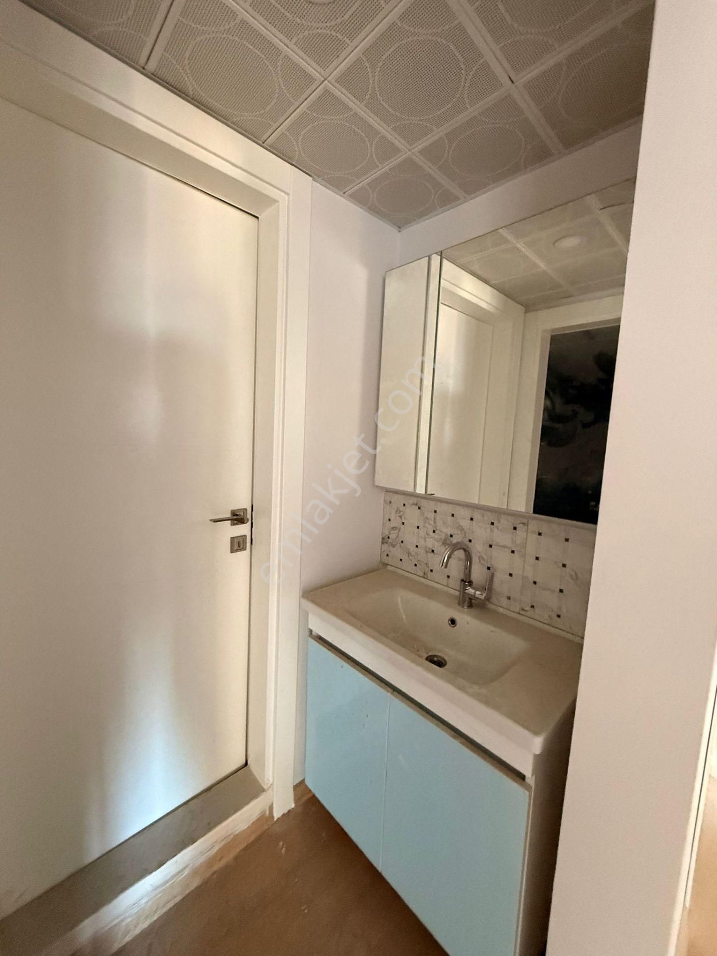 Manisa Alaşehir Alper Gayrimenkulden Kurtuluş Mah. Deniz Park Evleri 3+1 165m2 - Görsel 24