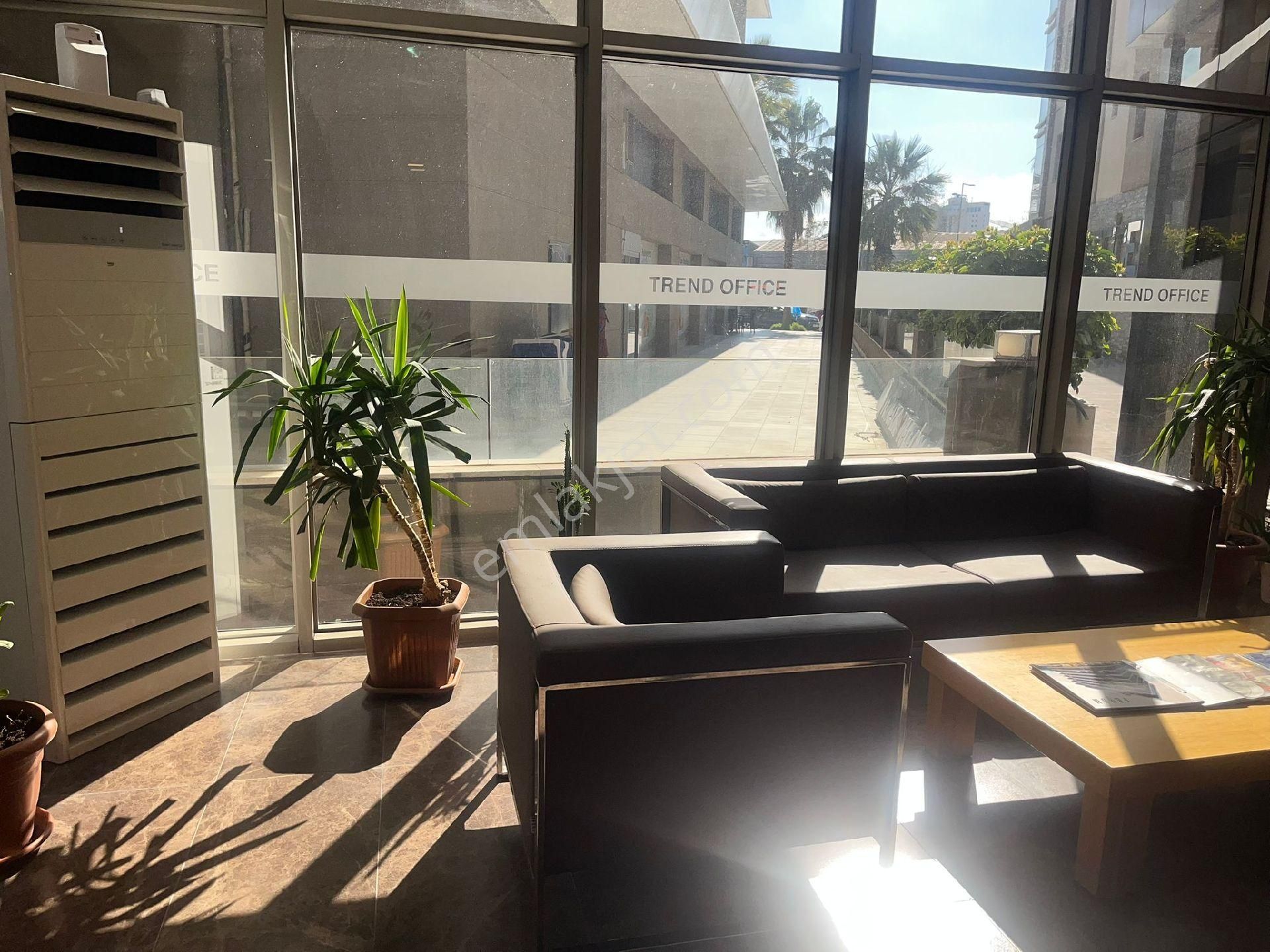 Sahibinden Folkart Yakını 1+0 Cam Cephe Otoparklı Ofis - Görsel 17