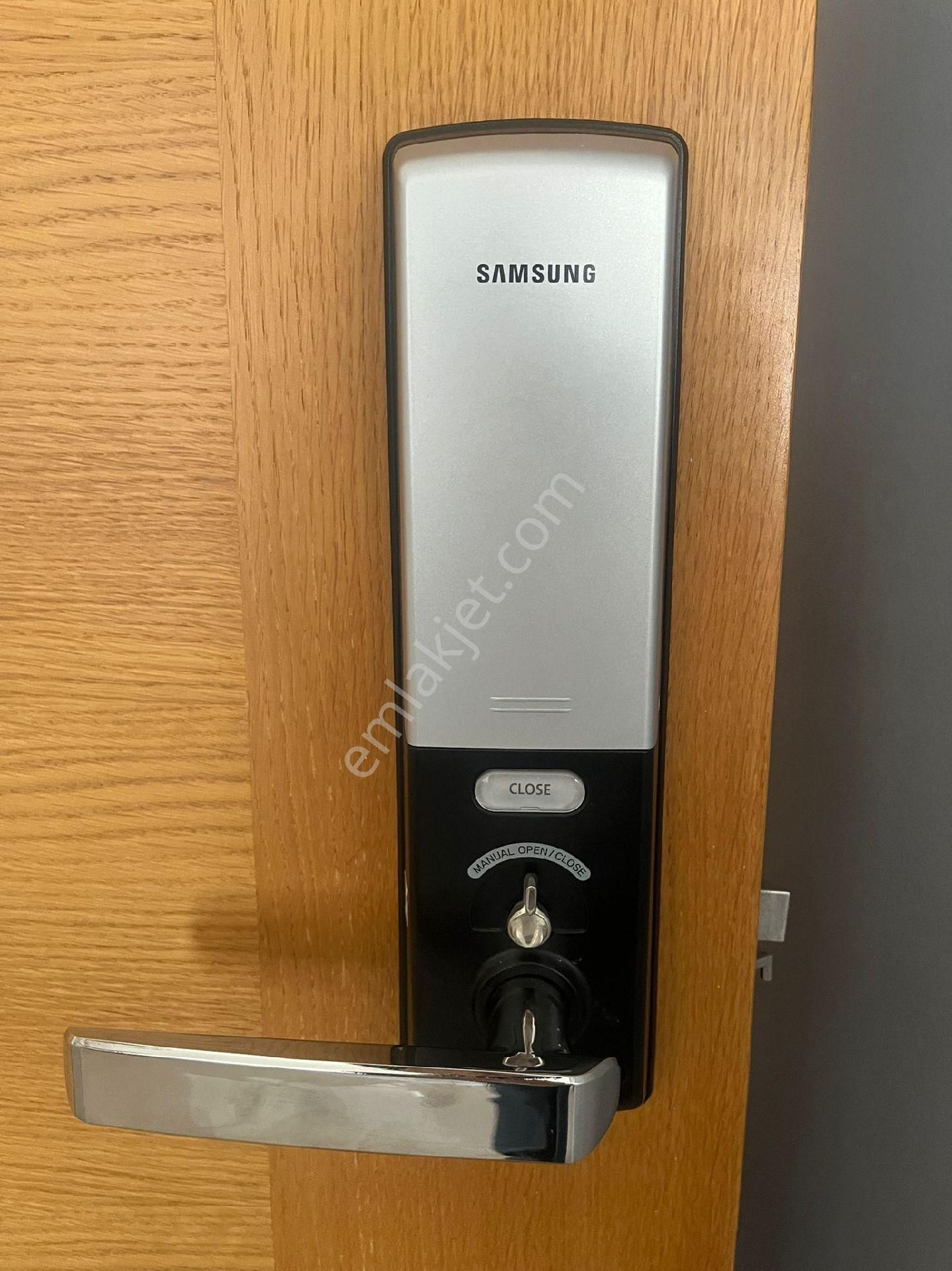 Sahibinden Folkart Yakını 1+0 Cam Cephe Otoparklı Ofis - Görsel 12