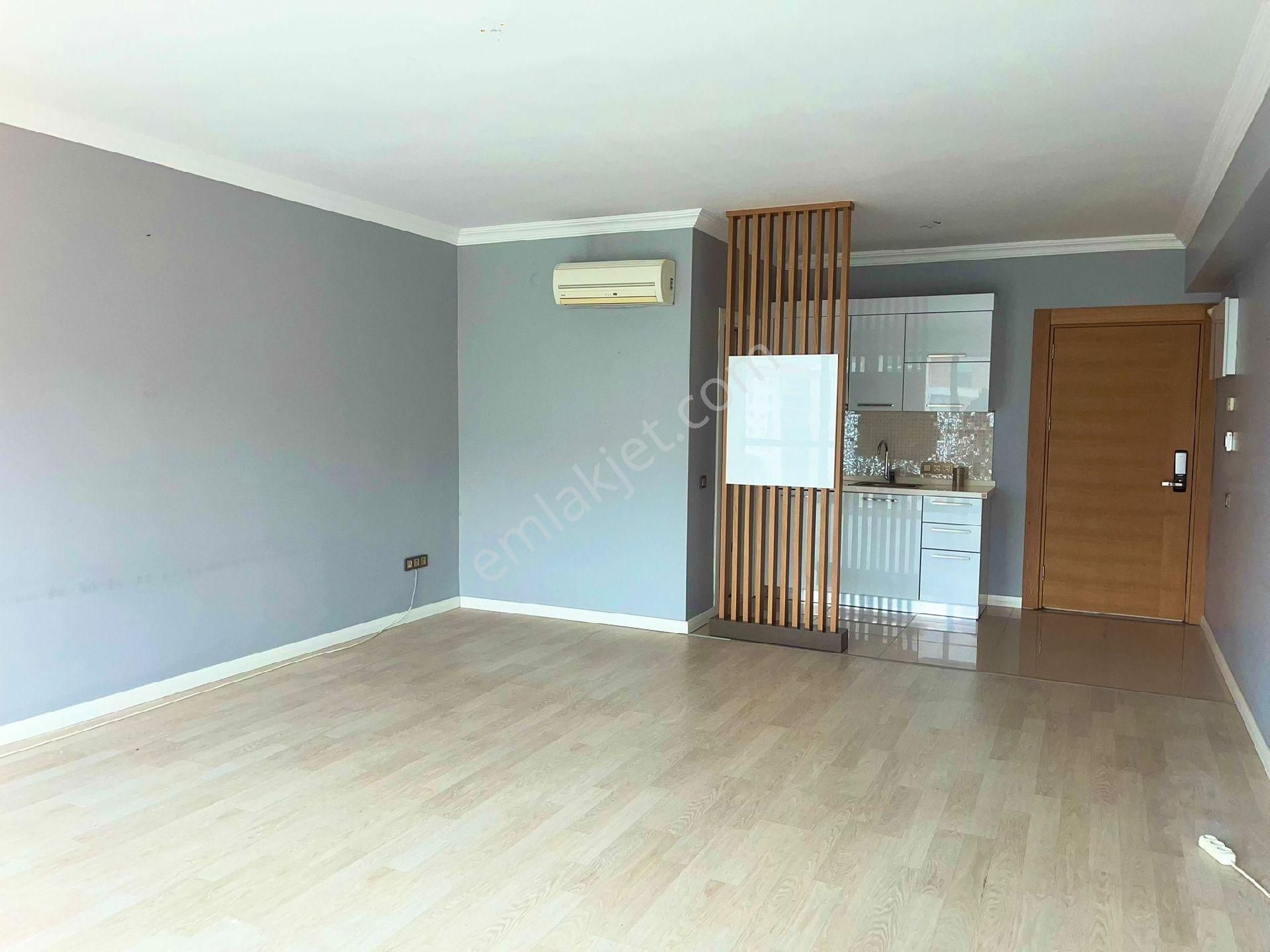 Sahibinden Folkart Yakını 1+0 Cam Cephe Otoparklı Ofis - Görsel 4