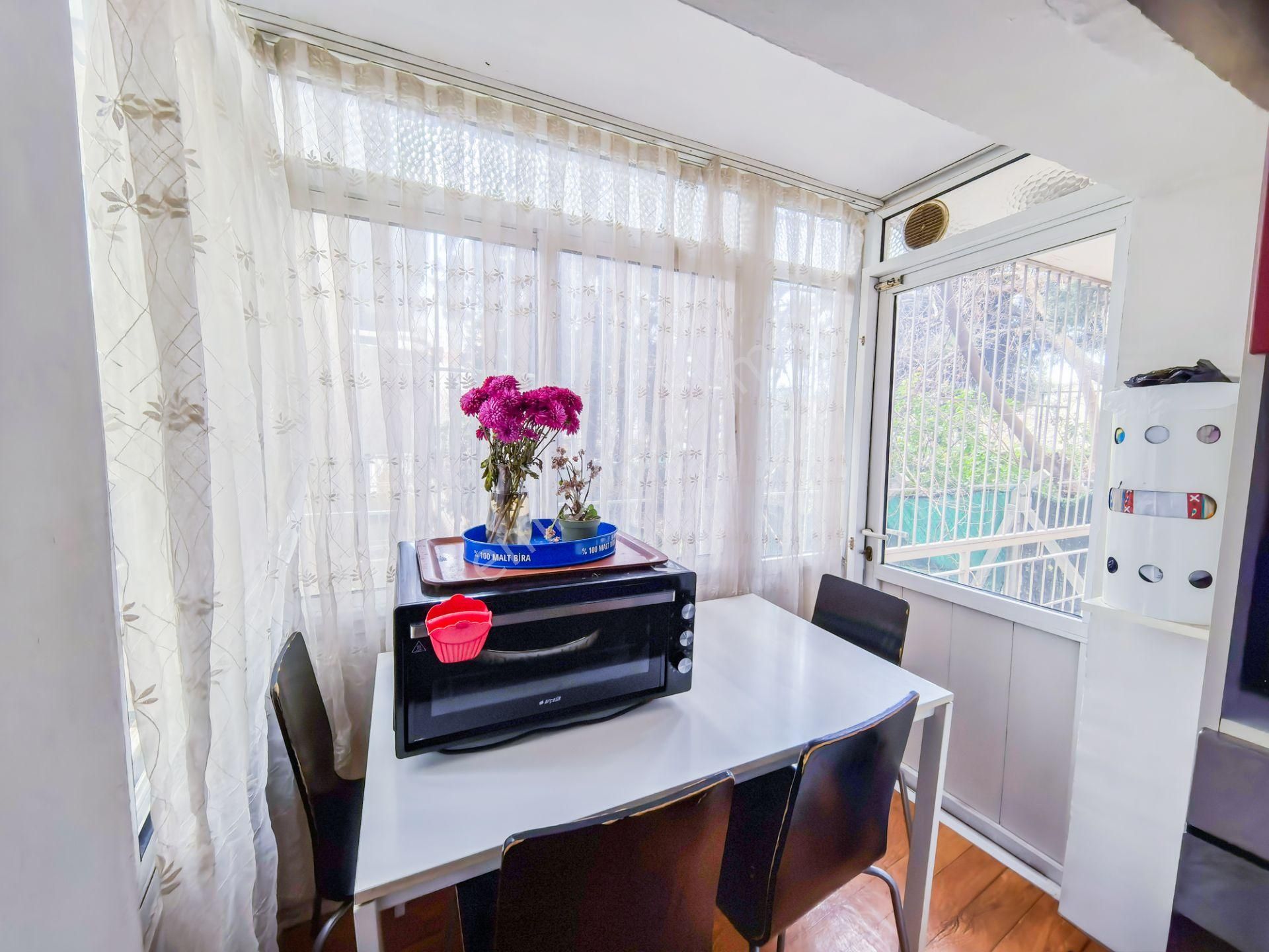 Konak Göztepe Metro Ve Amerıkan Kolejı Yakını Satılık 2+1 Daıre - Alper Gete Remax Jolly - Görsel 8