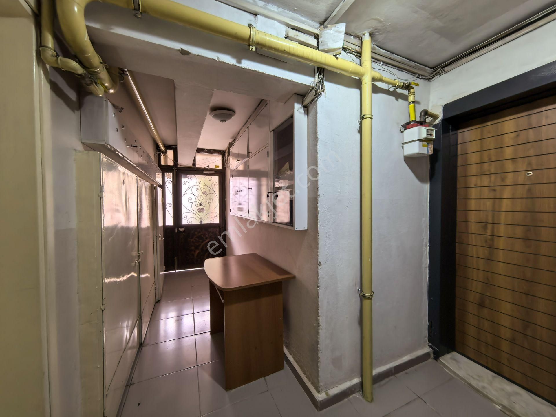 Konak Göztepe Metro Ve Amerıkan Kolejı Yakını Satılık 2+1 Daıre - Alper Gete Remax Jolly - Görsel 26