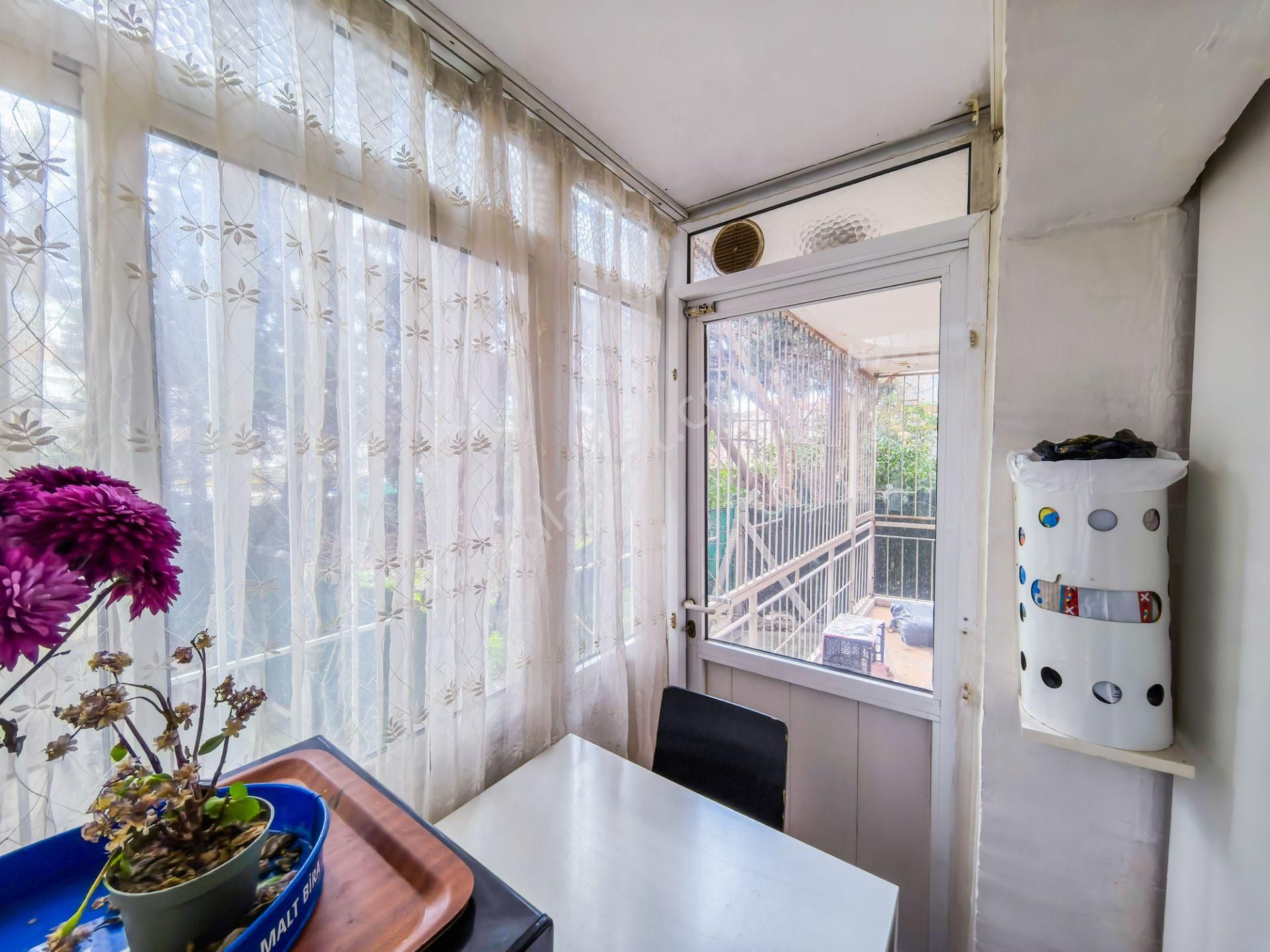 Konak Göztepe Metro Ve Amerıkan Kolejı Yakını Satılık 2+1 Daıre - Alper Gete Remax Jolly - Görsel 7