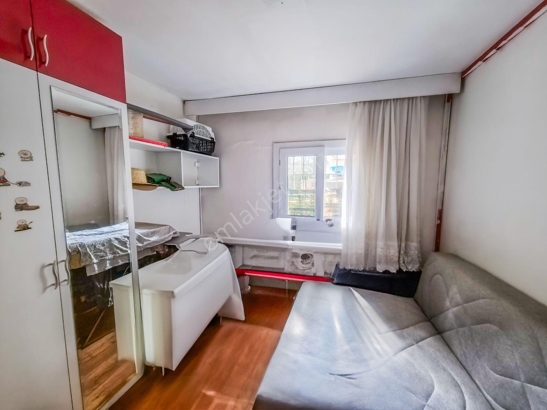 Konak Göztepe Metro Ve Amerıkan Kolejı Yakını Satılık 2+1 Daıre - Alper Gete Remax Jolly - Görsel 16